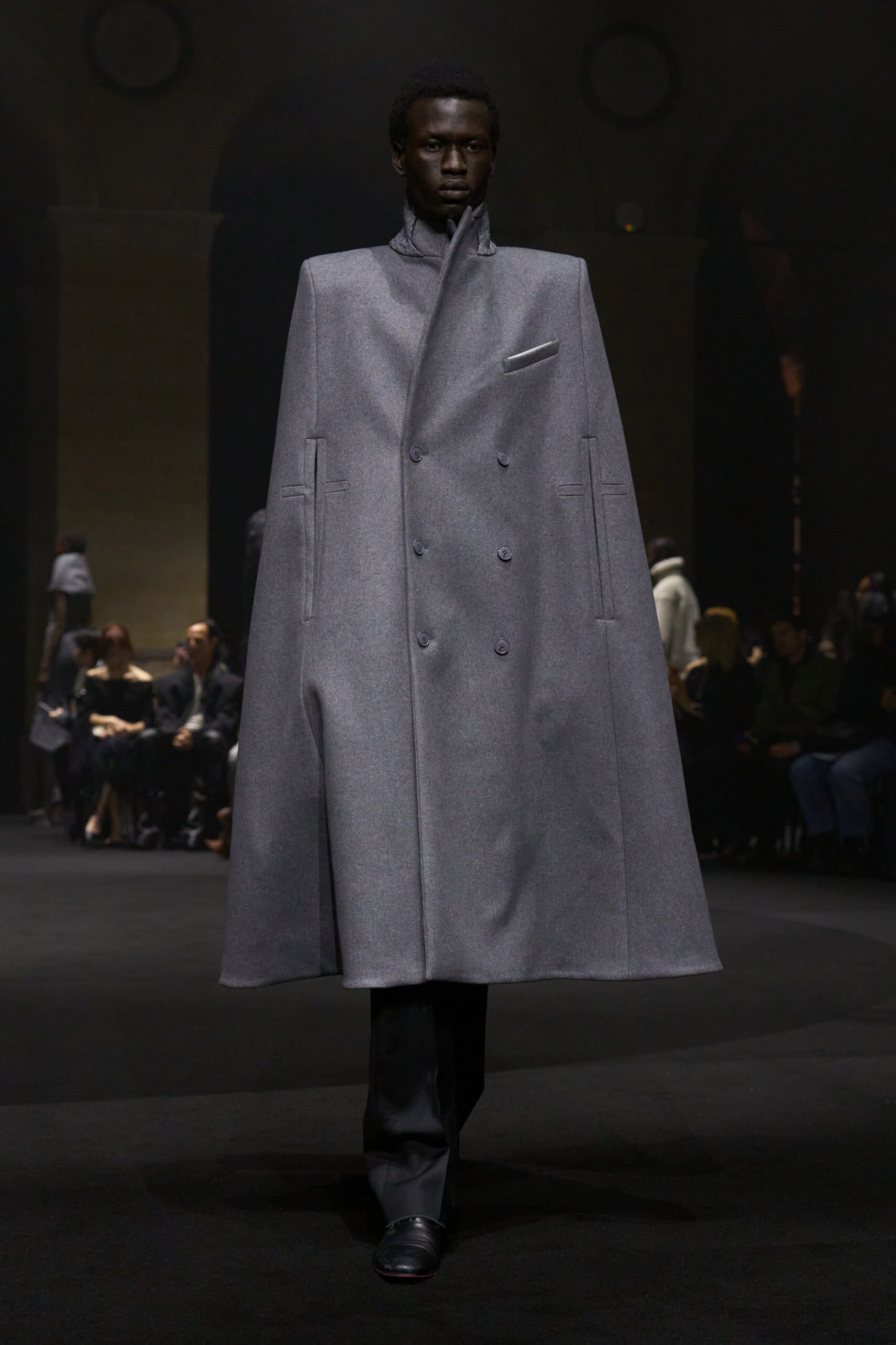 gray wool long-sleeve double-breasted structured cape