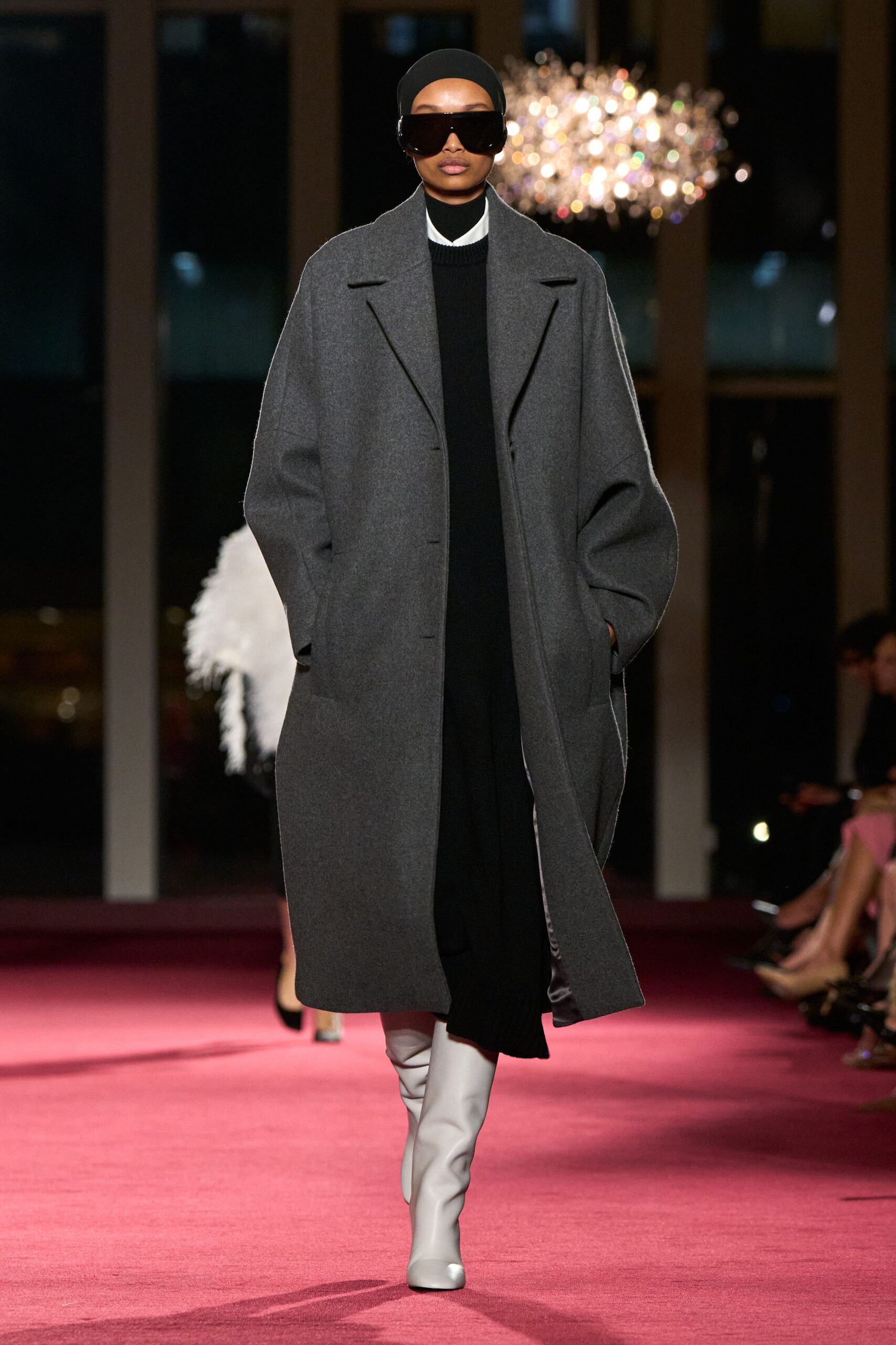 gray wool long-sleeve collared oversized coat