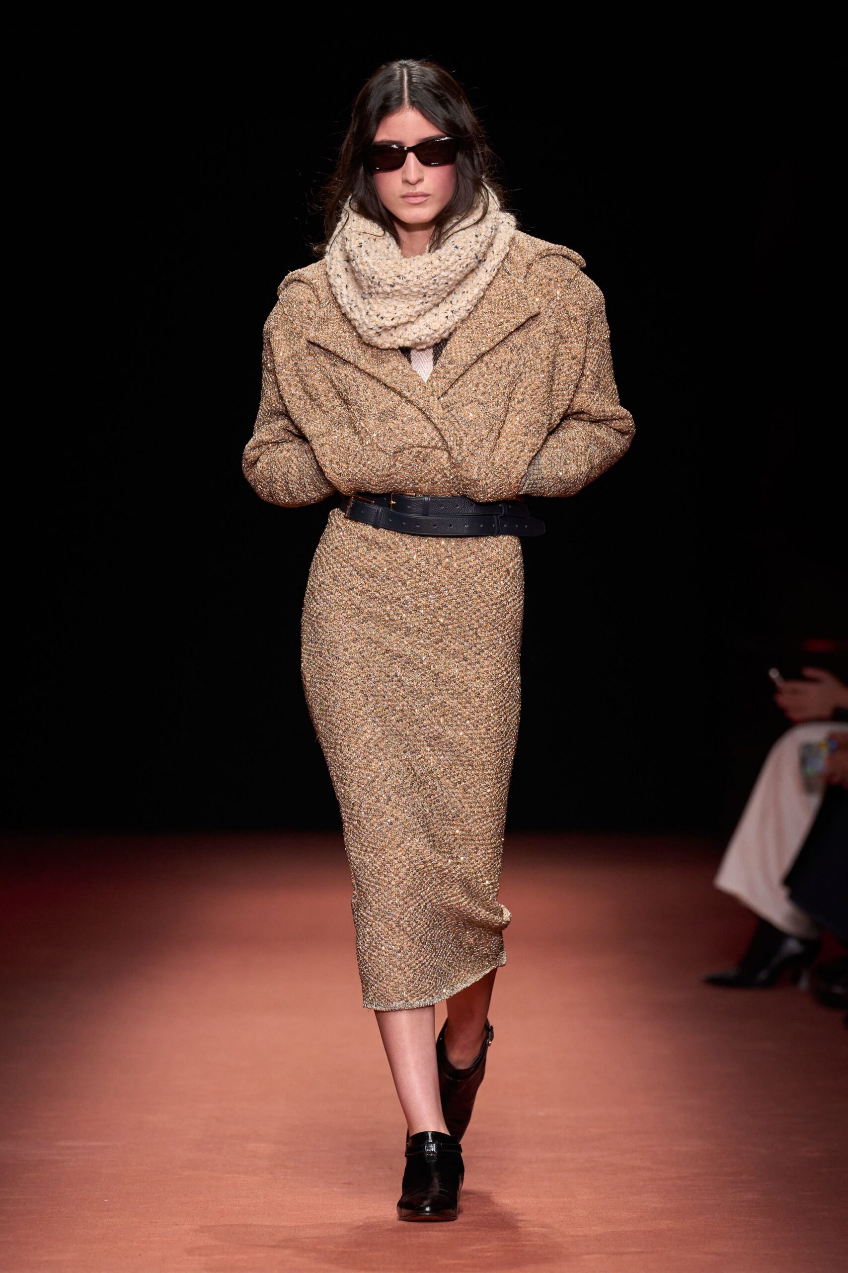 brown tweed long-sleeve collared oversized buttoned coat