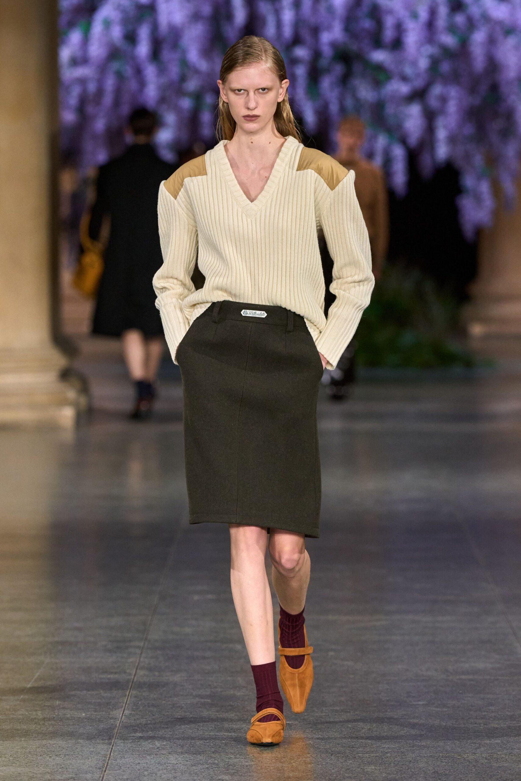 green wool fitted pencil skirt