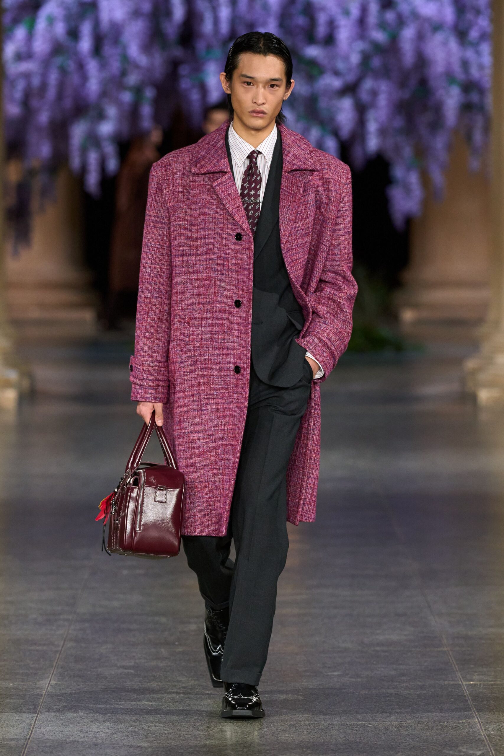 purple wool long-sleeve collared relaxed buttoned coat