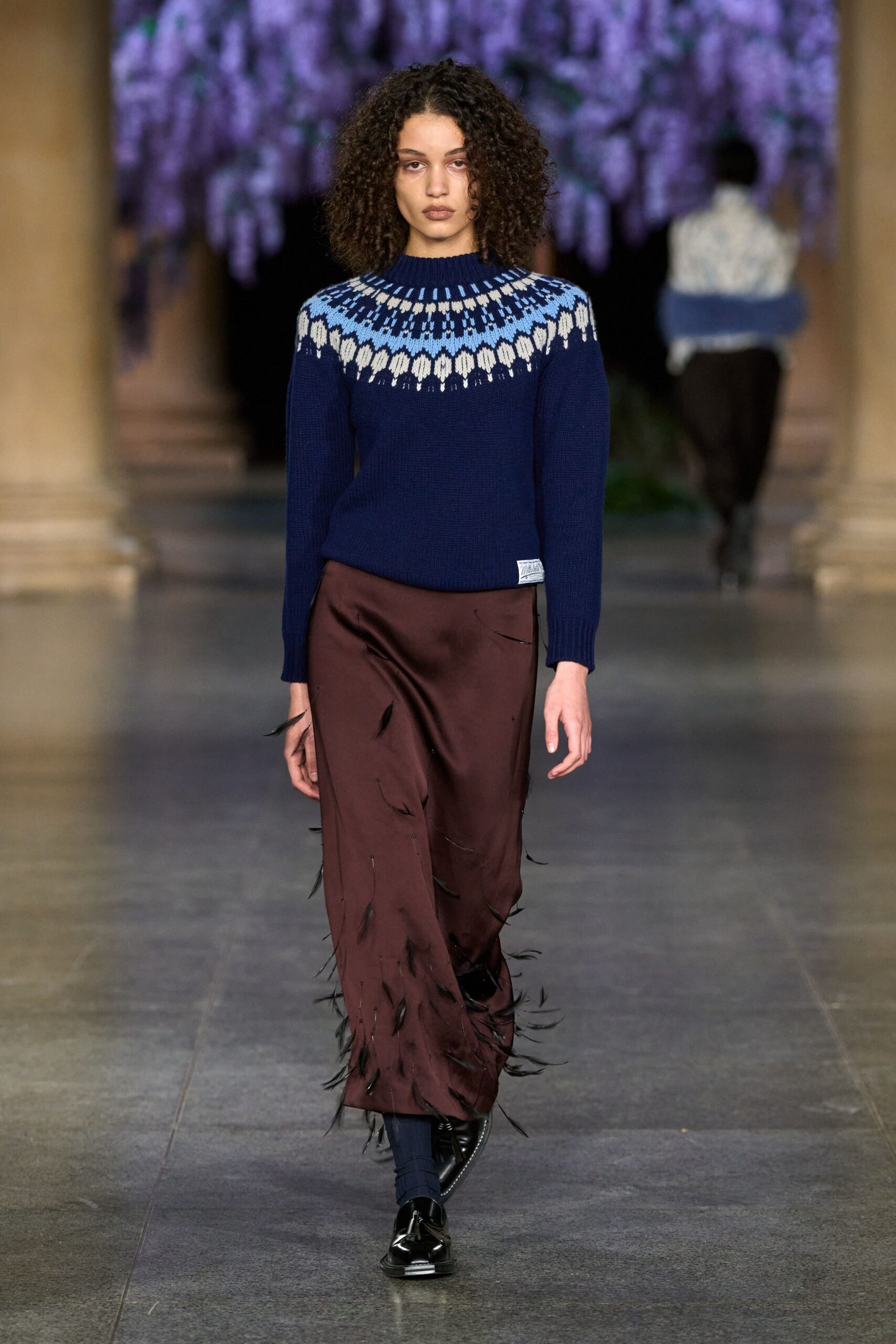brown silk relaxed high-waisted pleated flowing skirt
