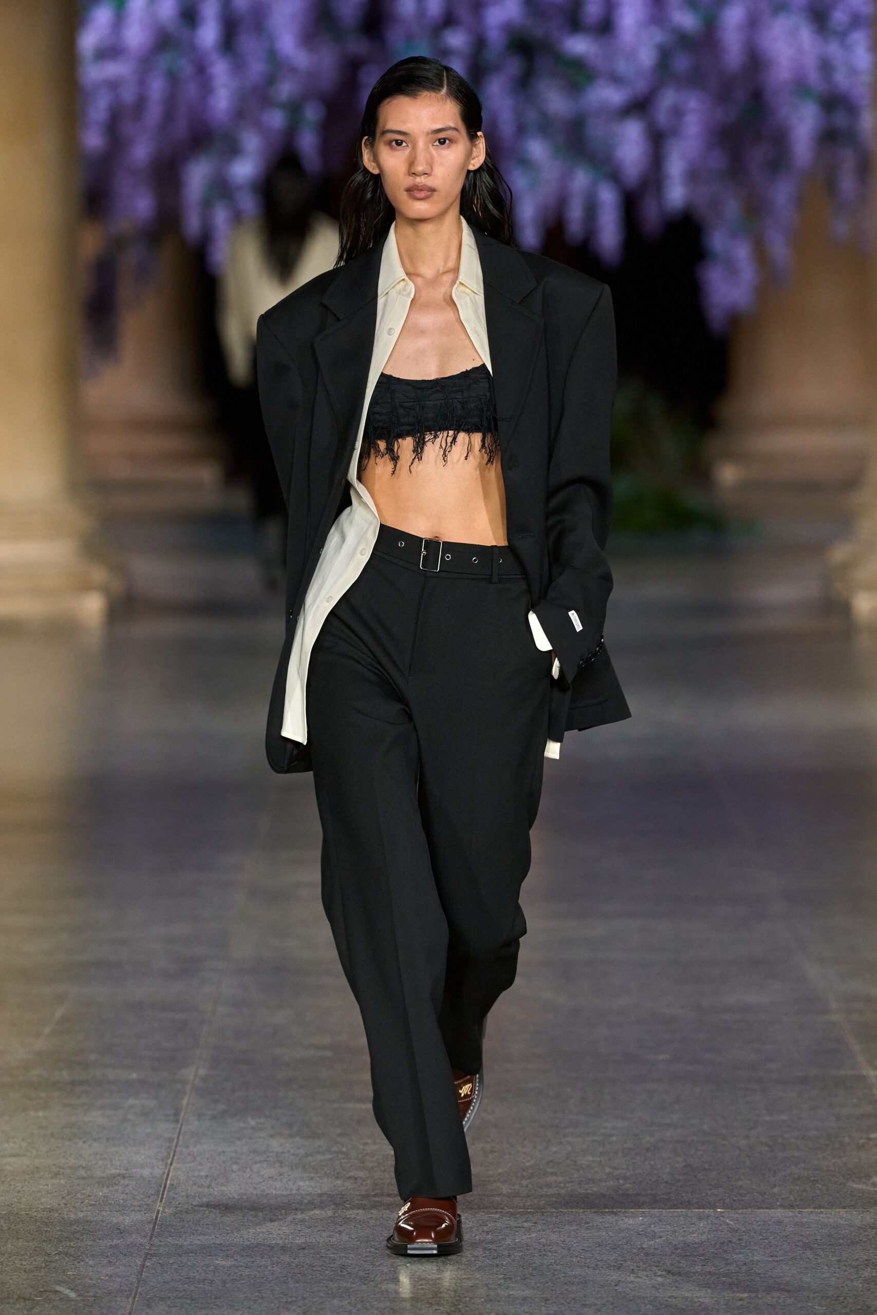 black oversized blazer with crop-top