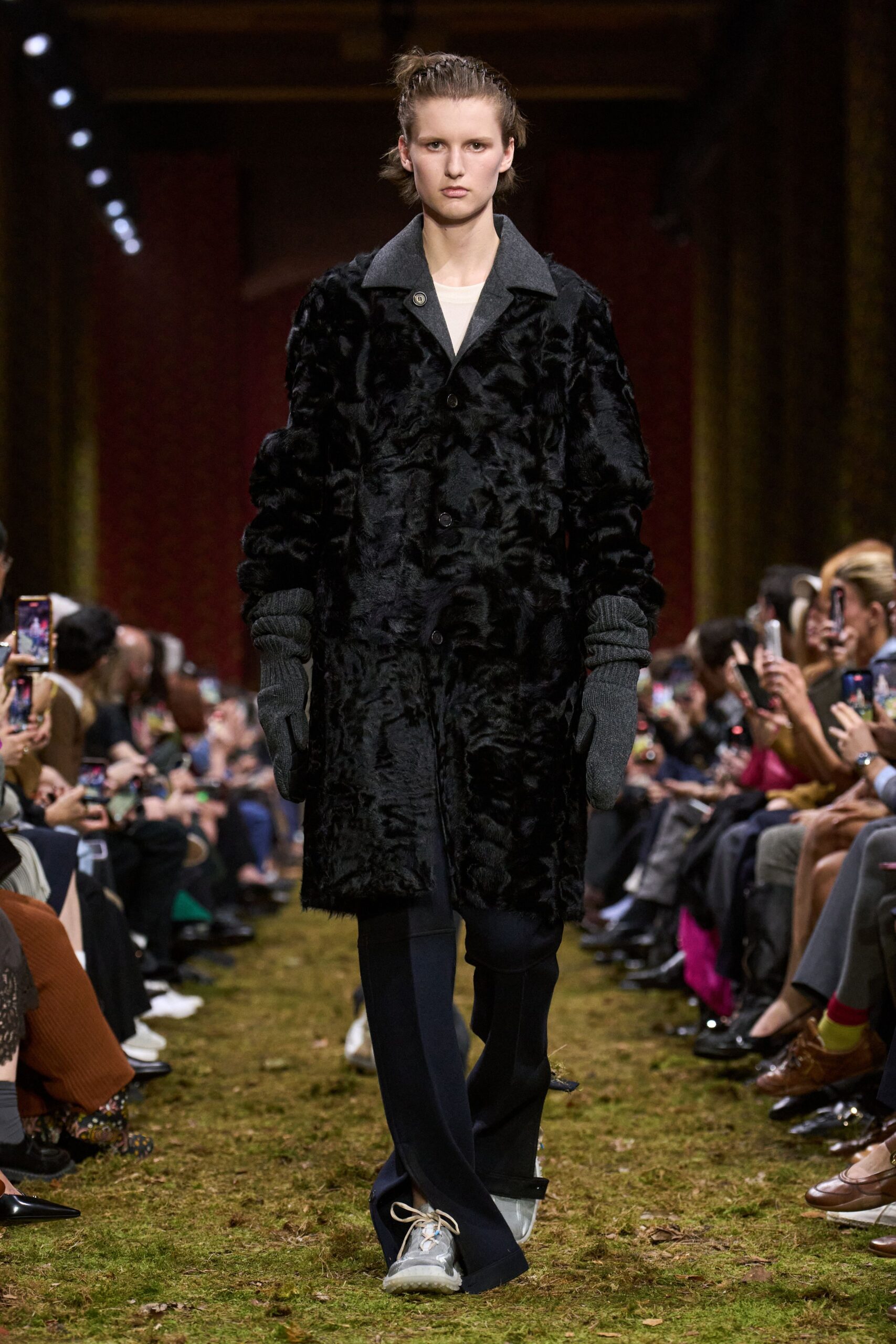 black fur long-sleeve collared relaxed textured coat