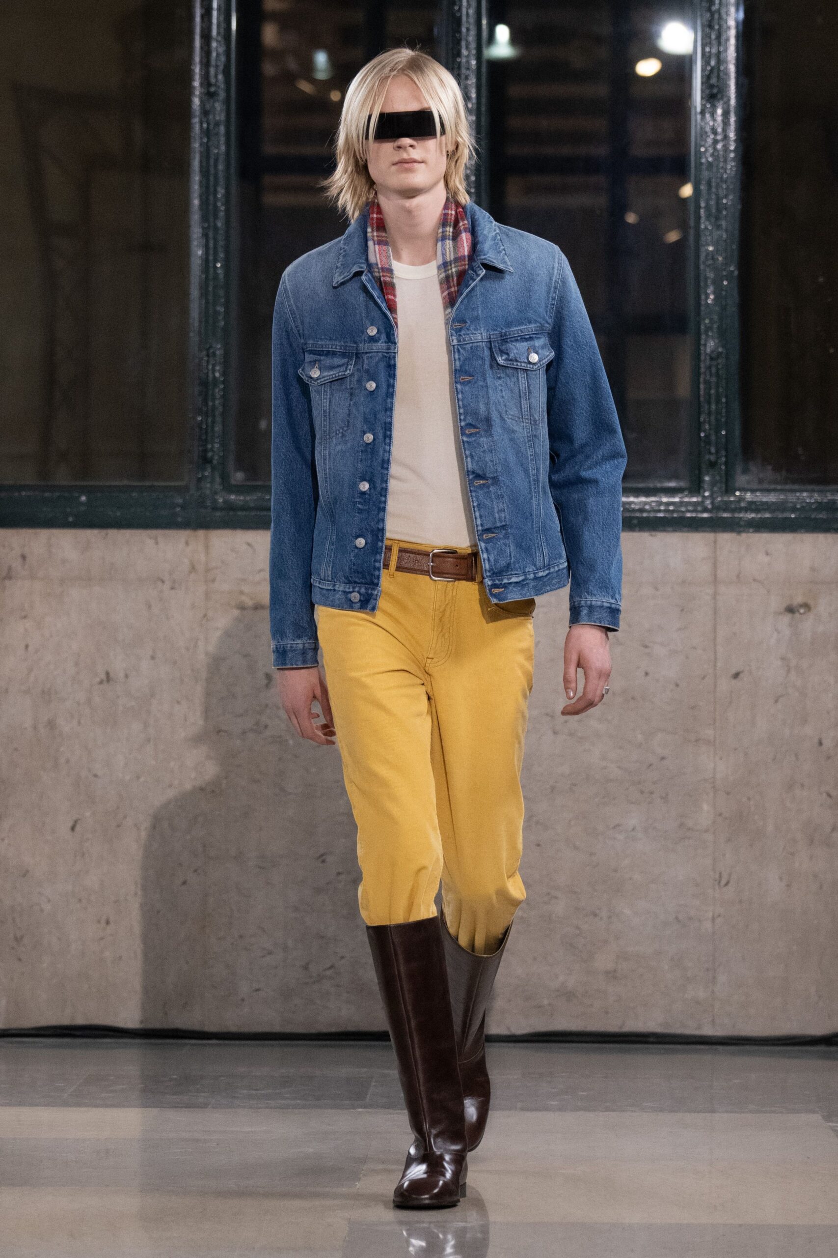 blue denim long-sleeve collared fitted jacket