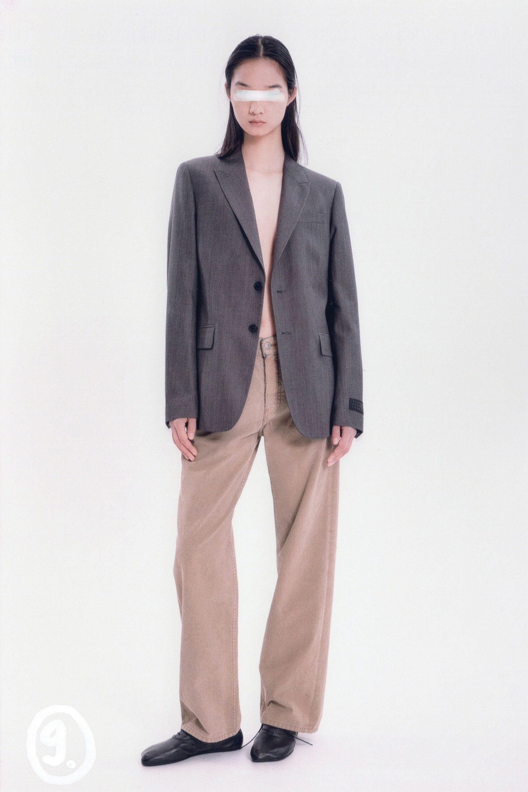 gray cotton long-sleeve collared tailored buttoned blazer
