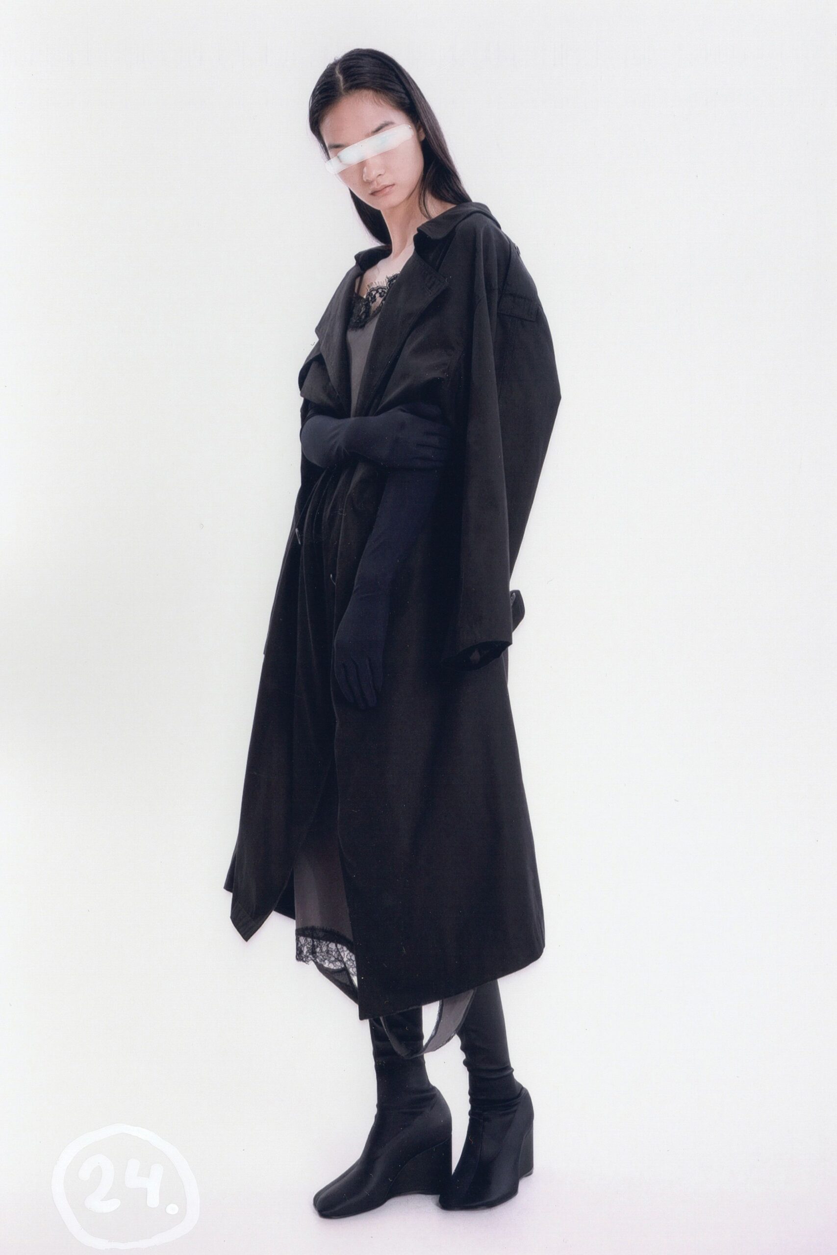 black cotton gloves