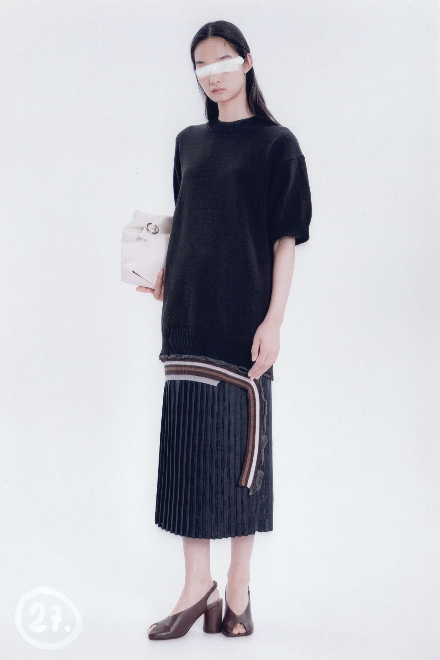 black wool short-sleeve collared relaxed sweater