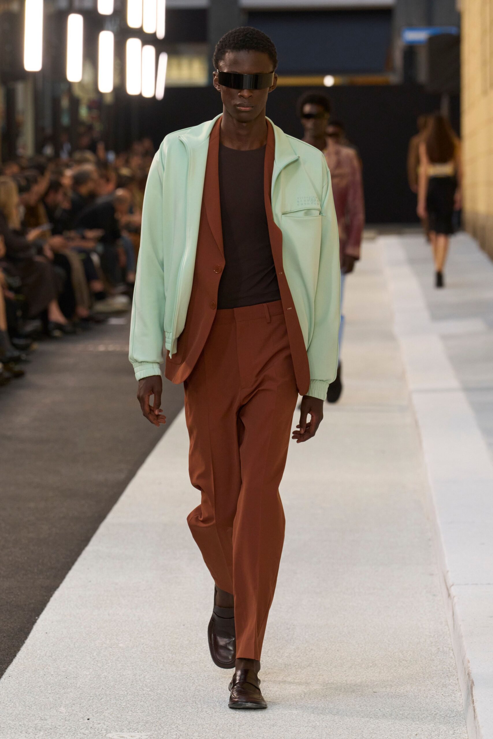 green cotton long-sleeve collared relaxed jacket