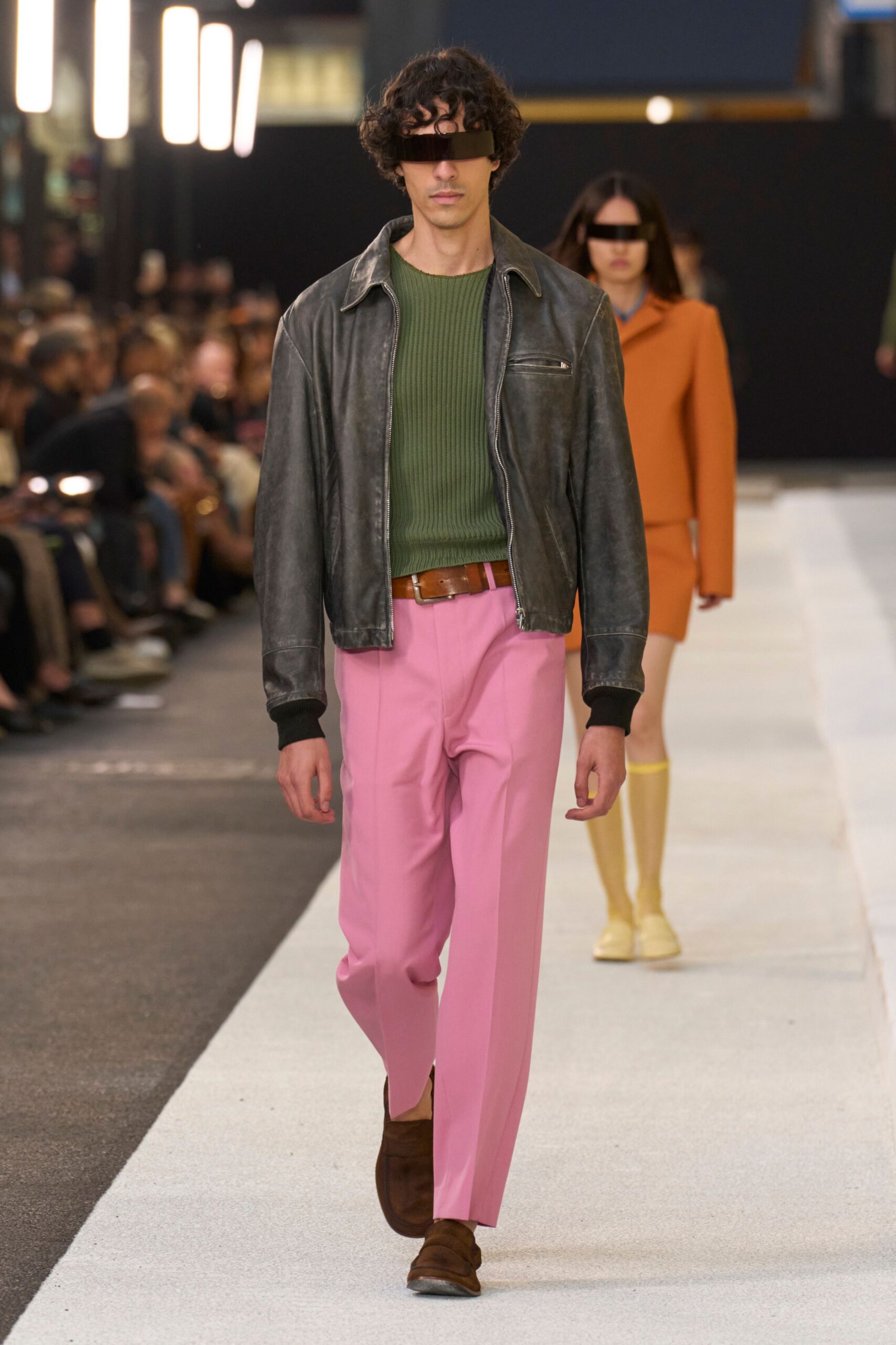 pink cotton relaxed high-waisted pants