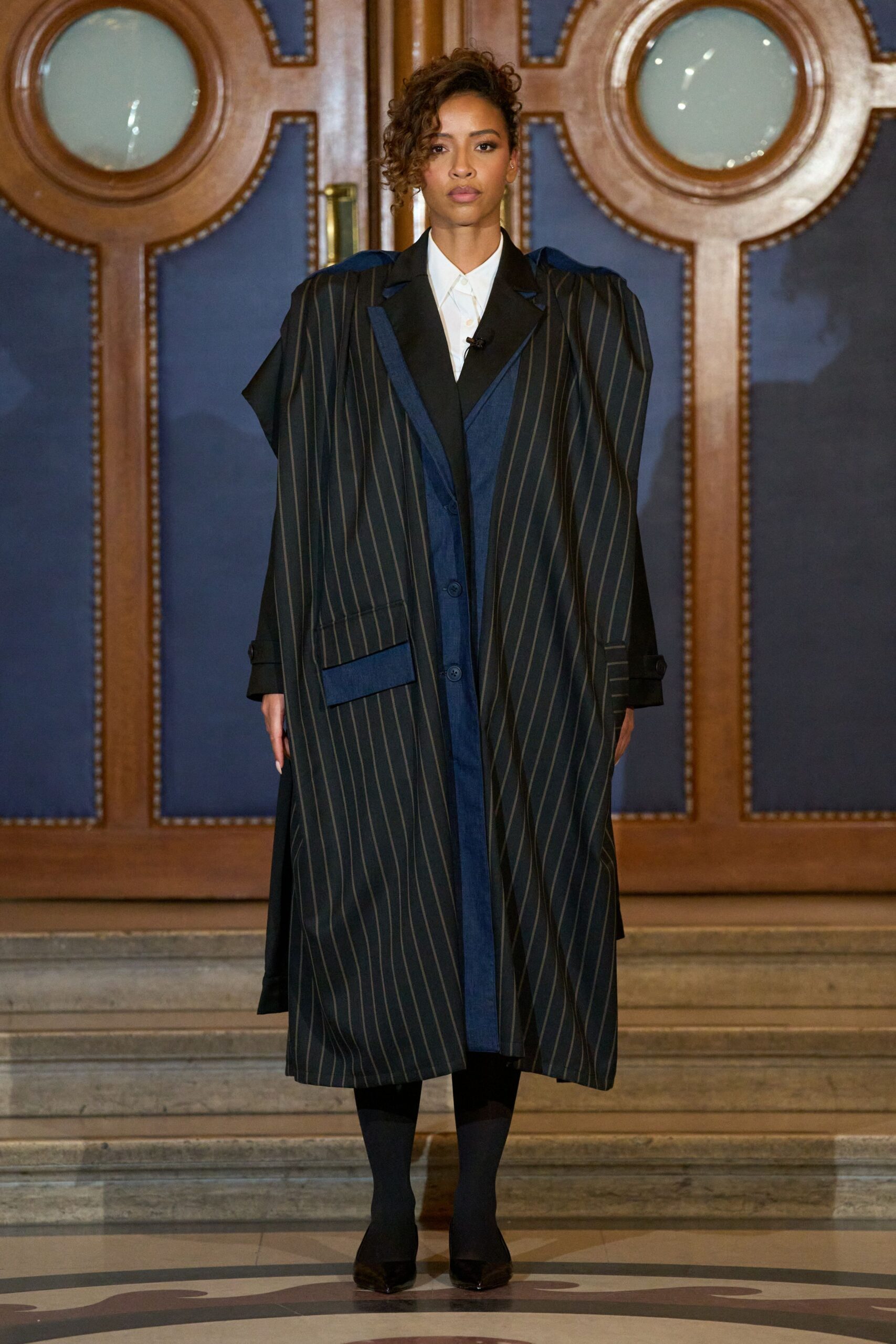 black cotton long-sleeve collared relaxed striped coat