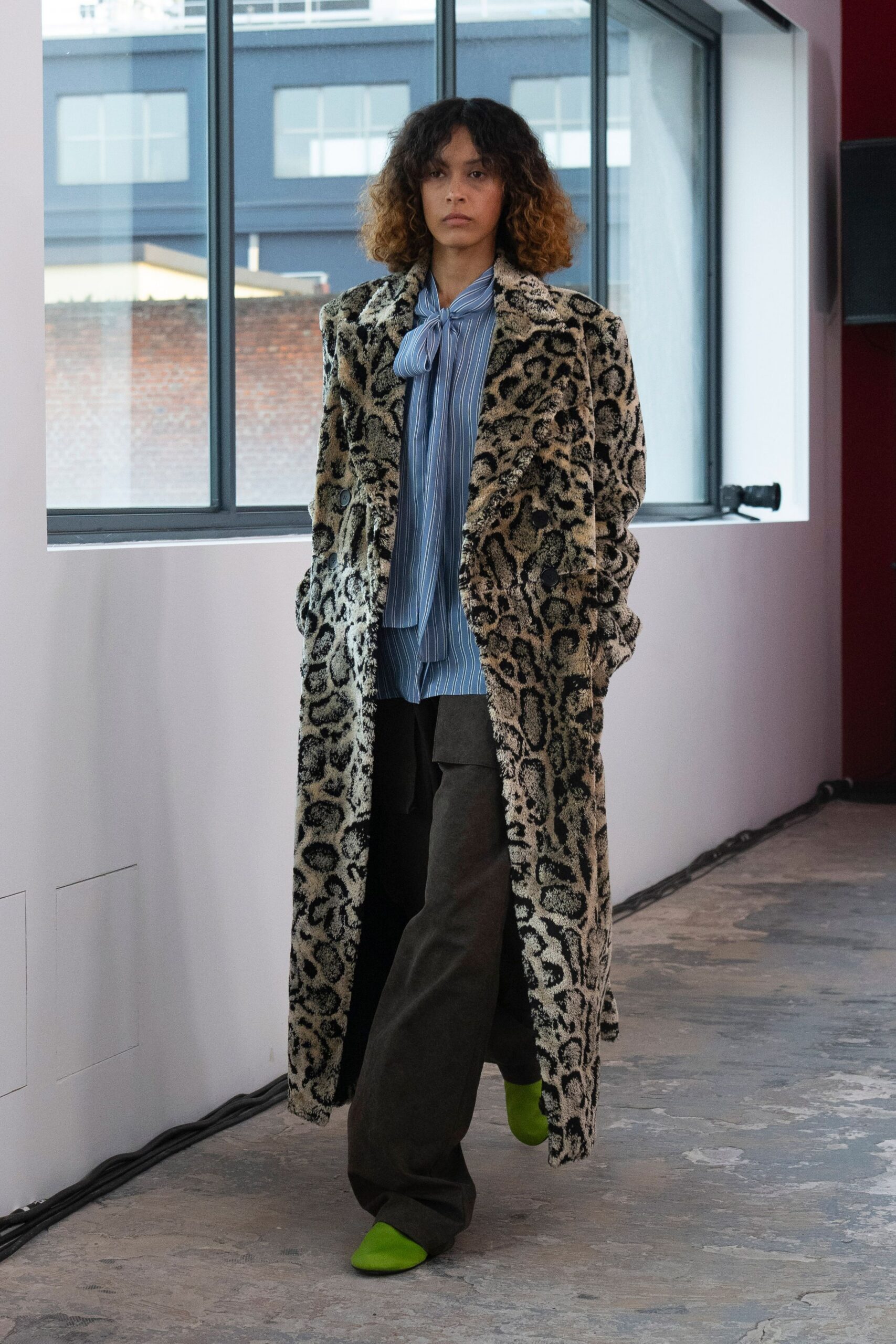 beige animal-print faux-fur coat