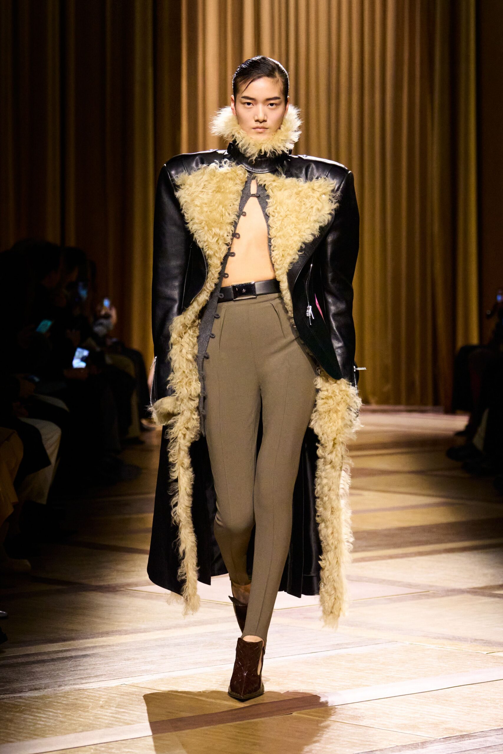 Mugler Fall 2026 Ready-to-Wear Look 29