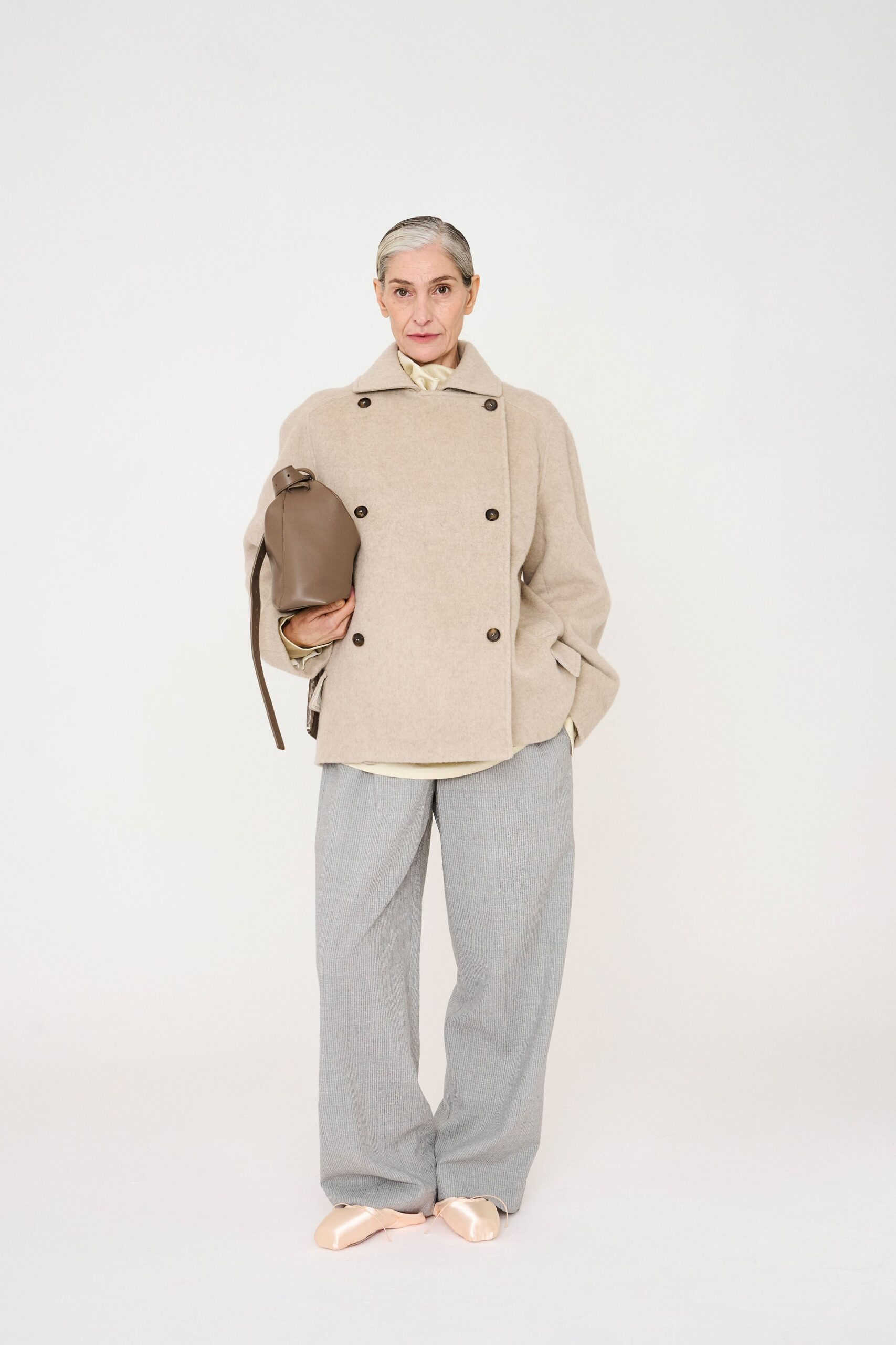 beige wool long-sleeve collared relaxed coat
