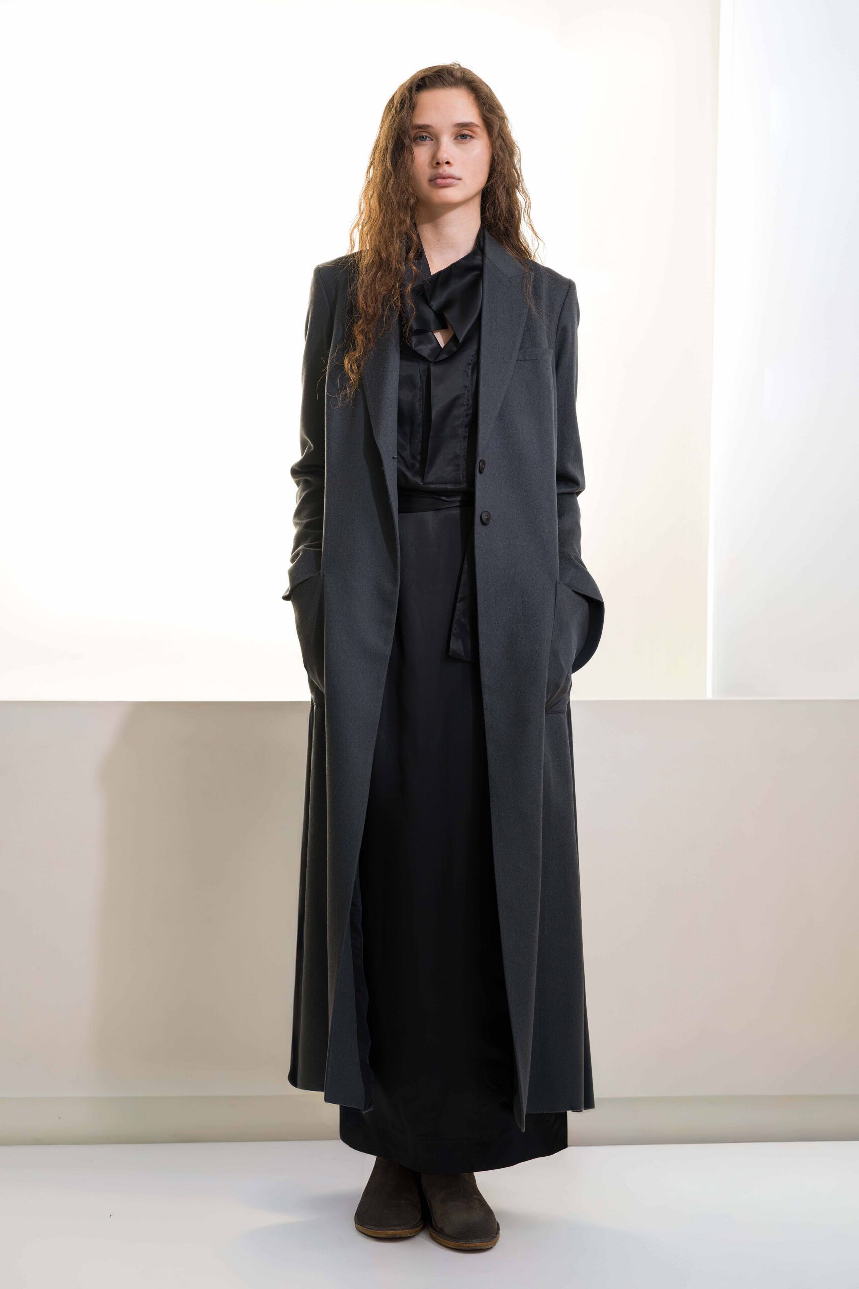 black wool long-sleeve collared relaxed buttoned maxi coat