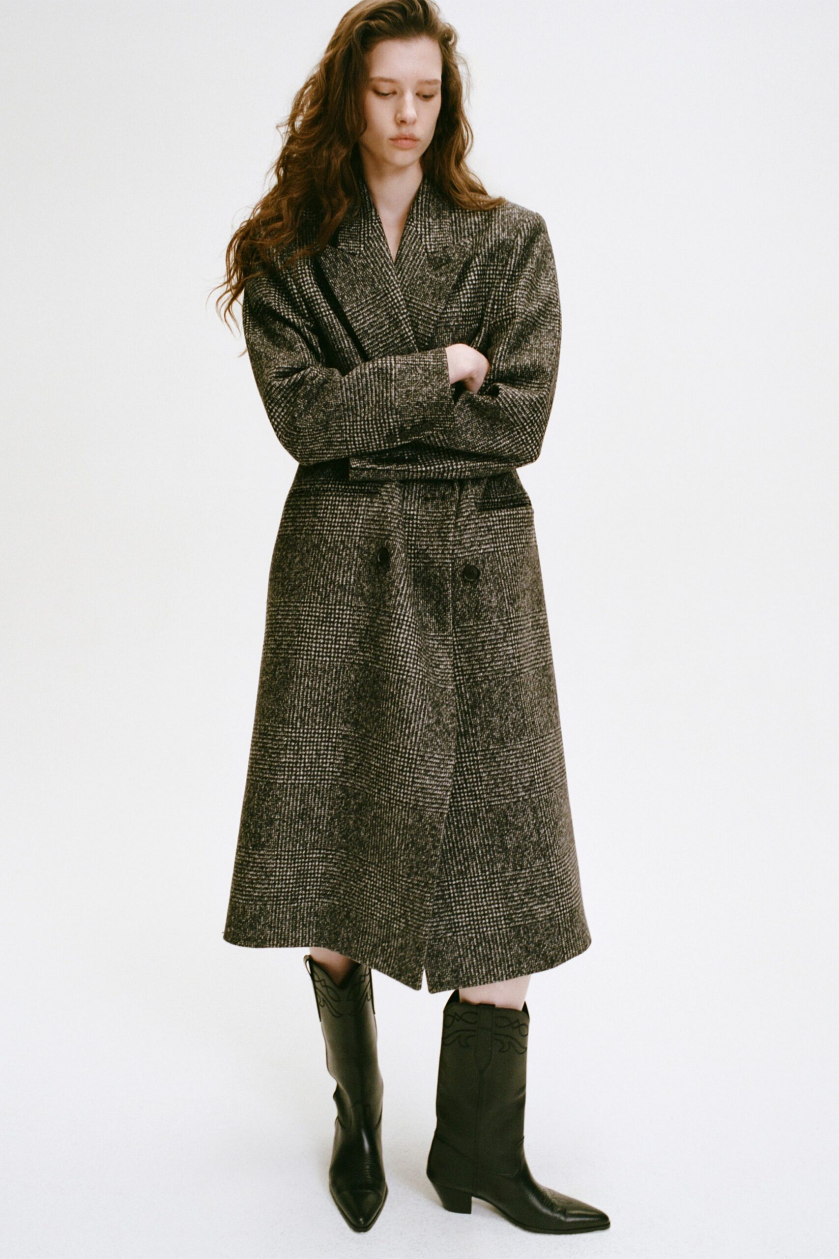 black wool long-sleeve collared structured checked belted coat