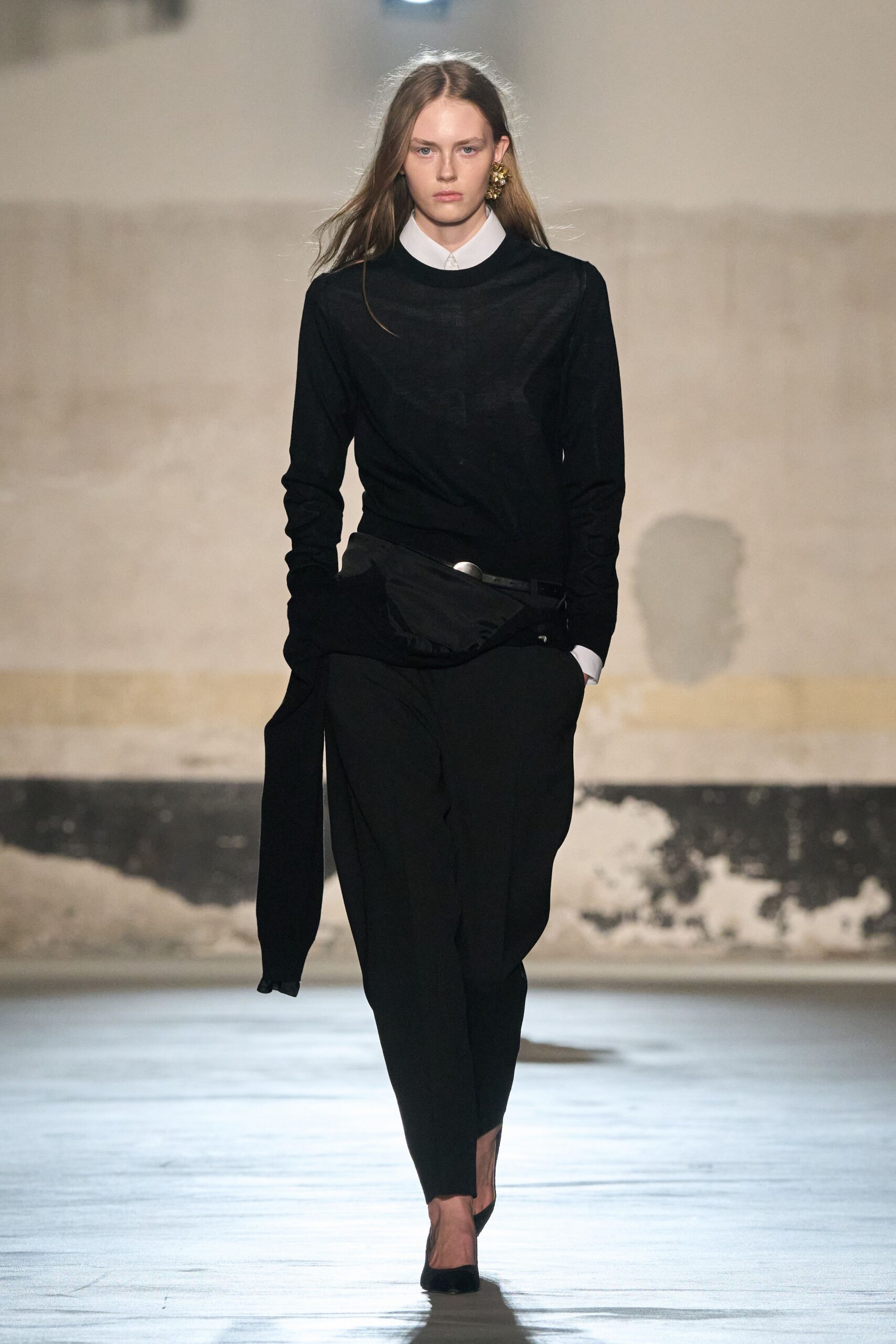black fitted top and pants