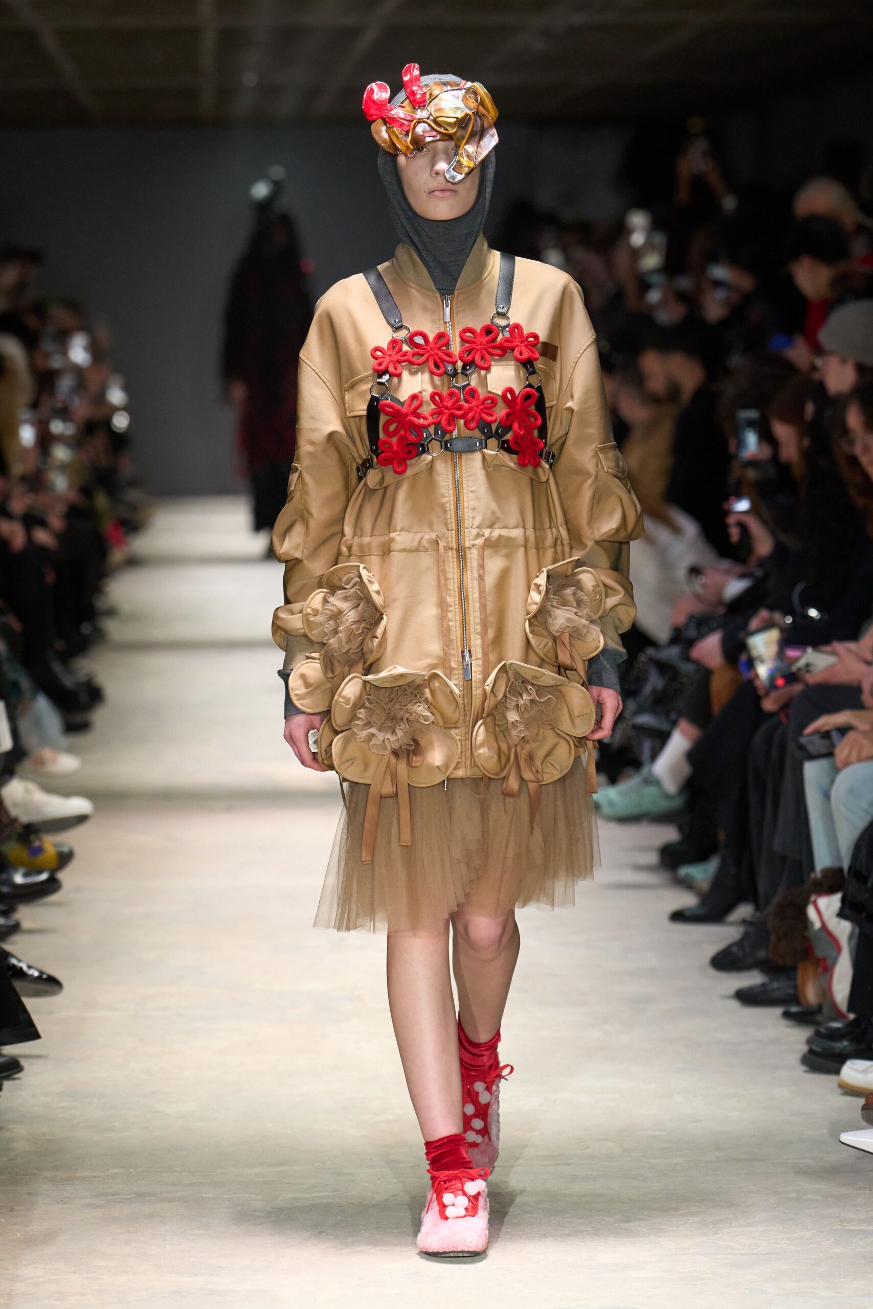 beige cotton long-sleeve collared relaxed zippered ruffled coat
