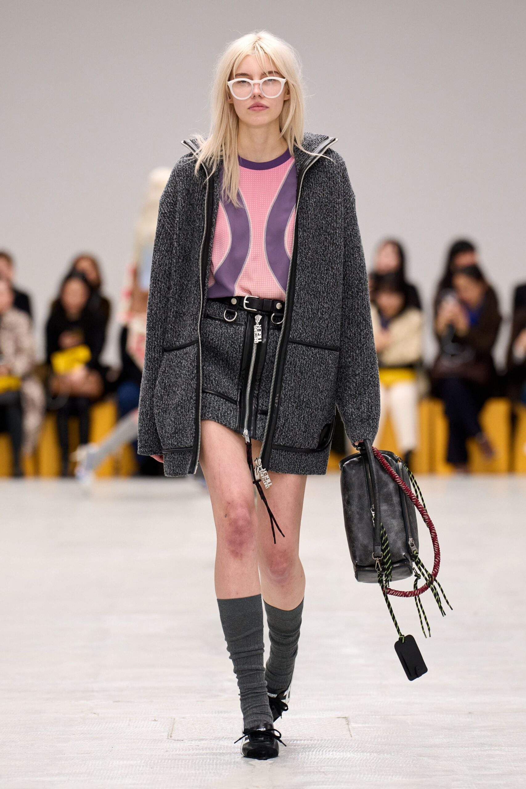 gray wool long-sleeve collared oversized zippered jacket