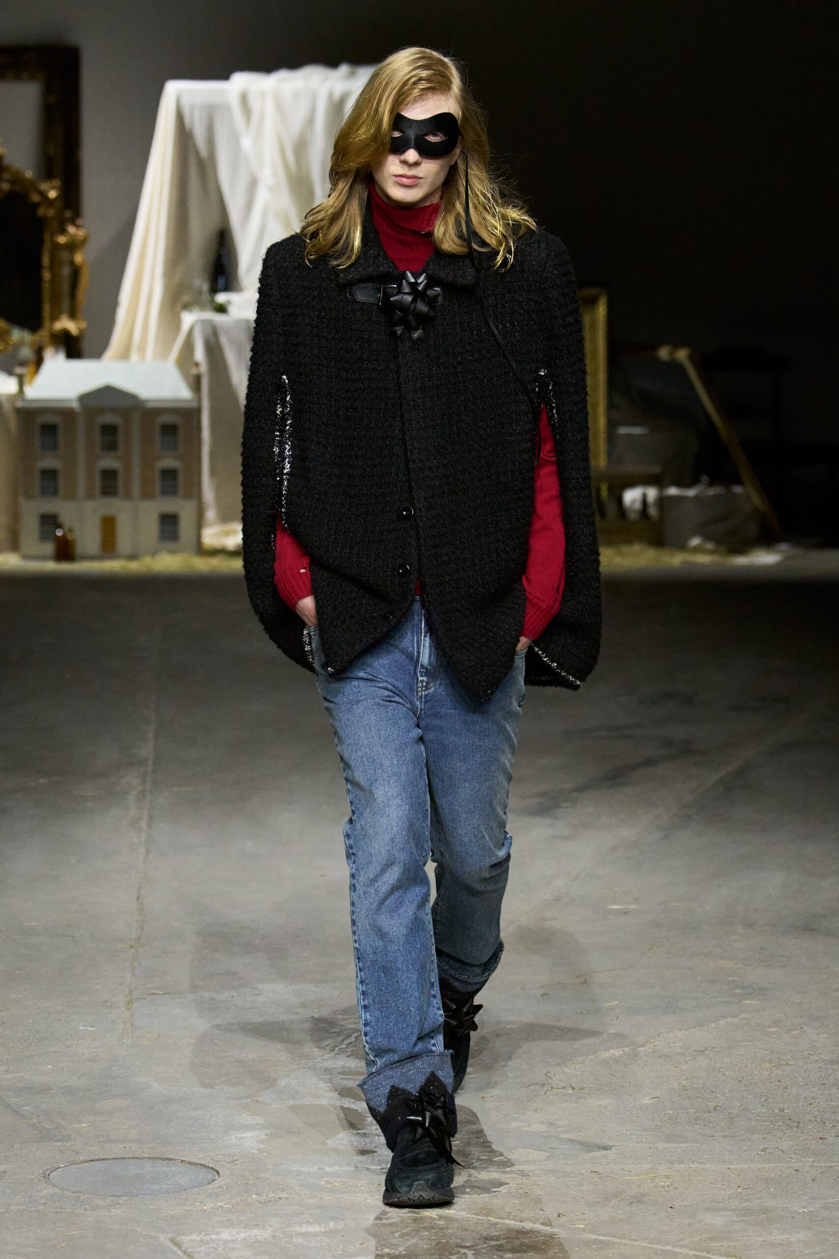 black wool long-sleeve collared relaxed buttoned cape