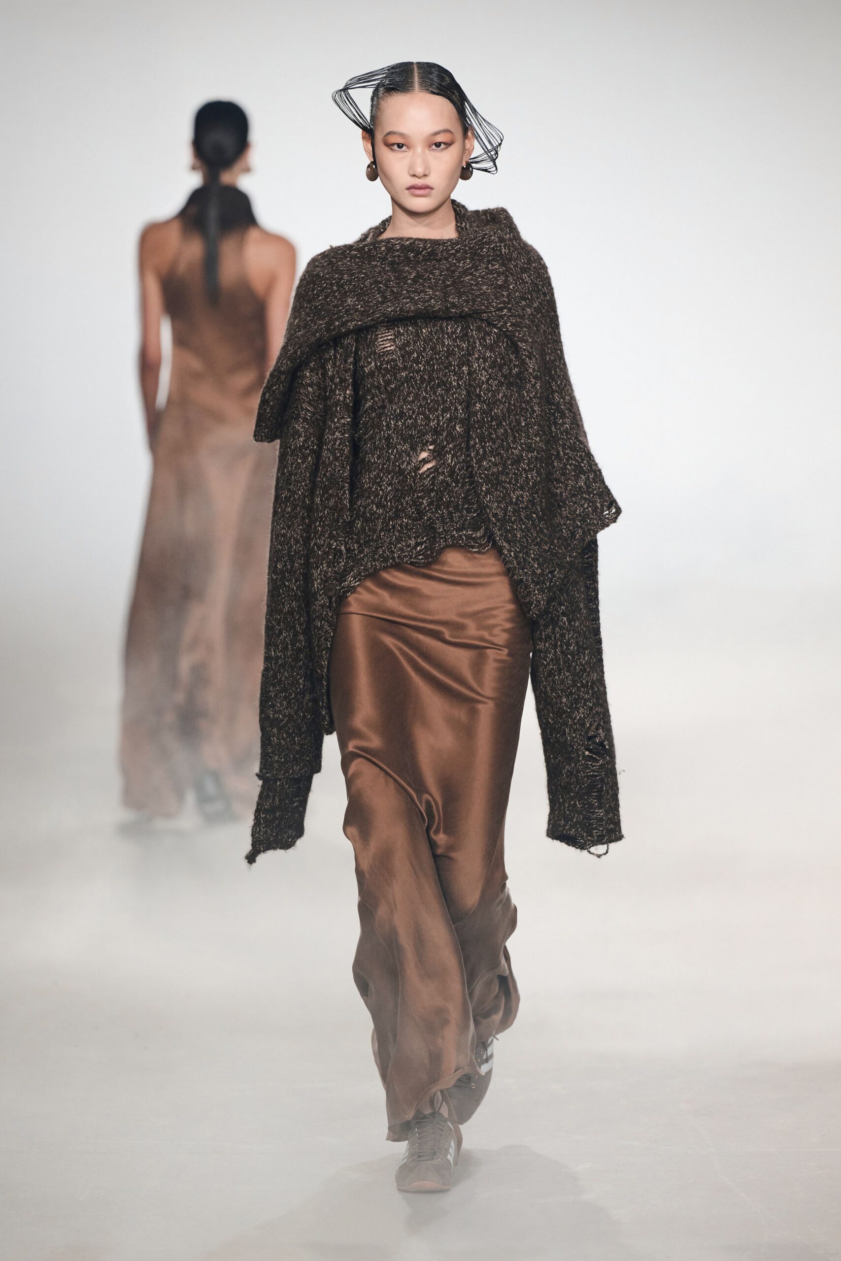 Oude Waag Shanghai Fall 2026 Look 8