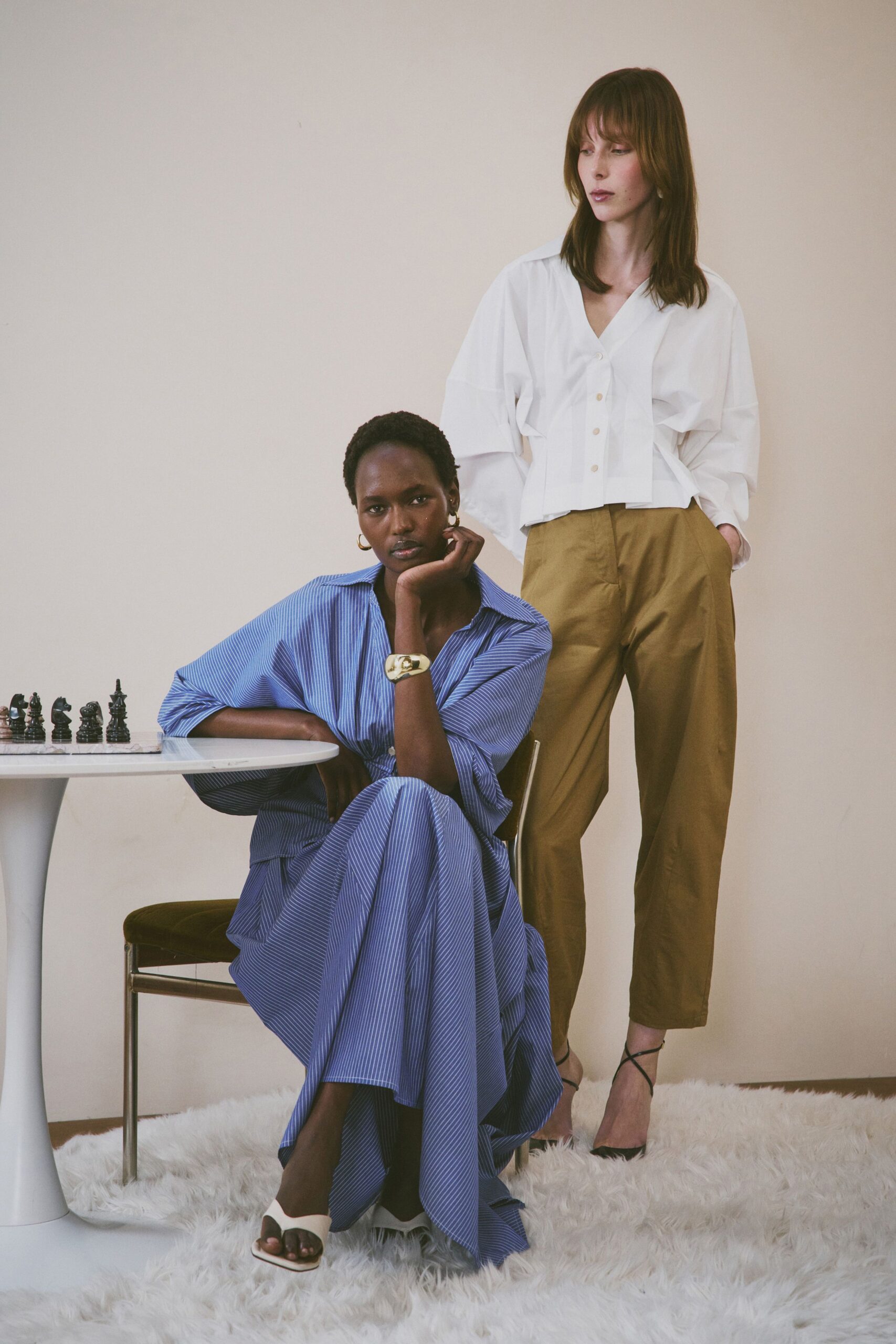 blue cotton long-sleeve v-neck relaxed pleated maxi dress