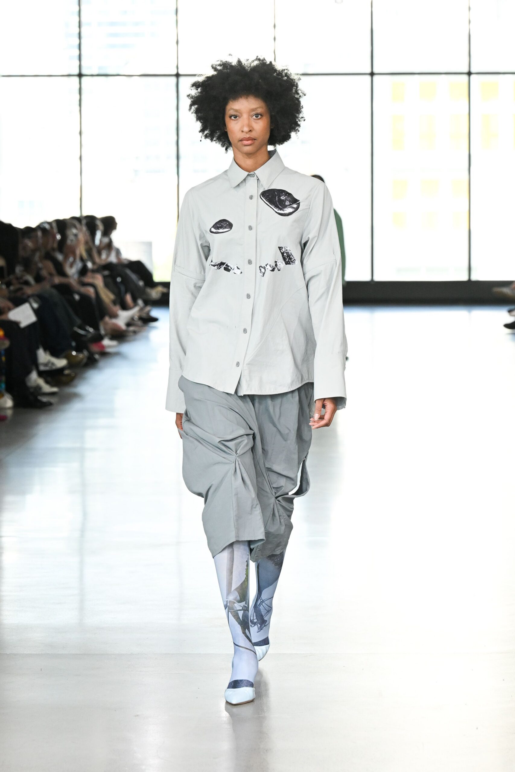 gray cotton long-sleeve collared relaxed printed shirt