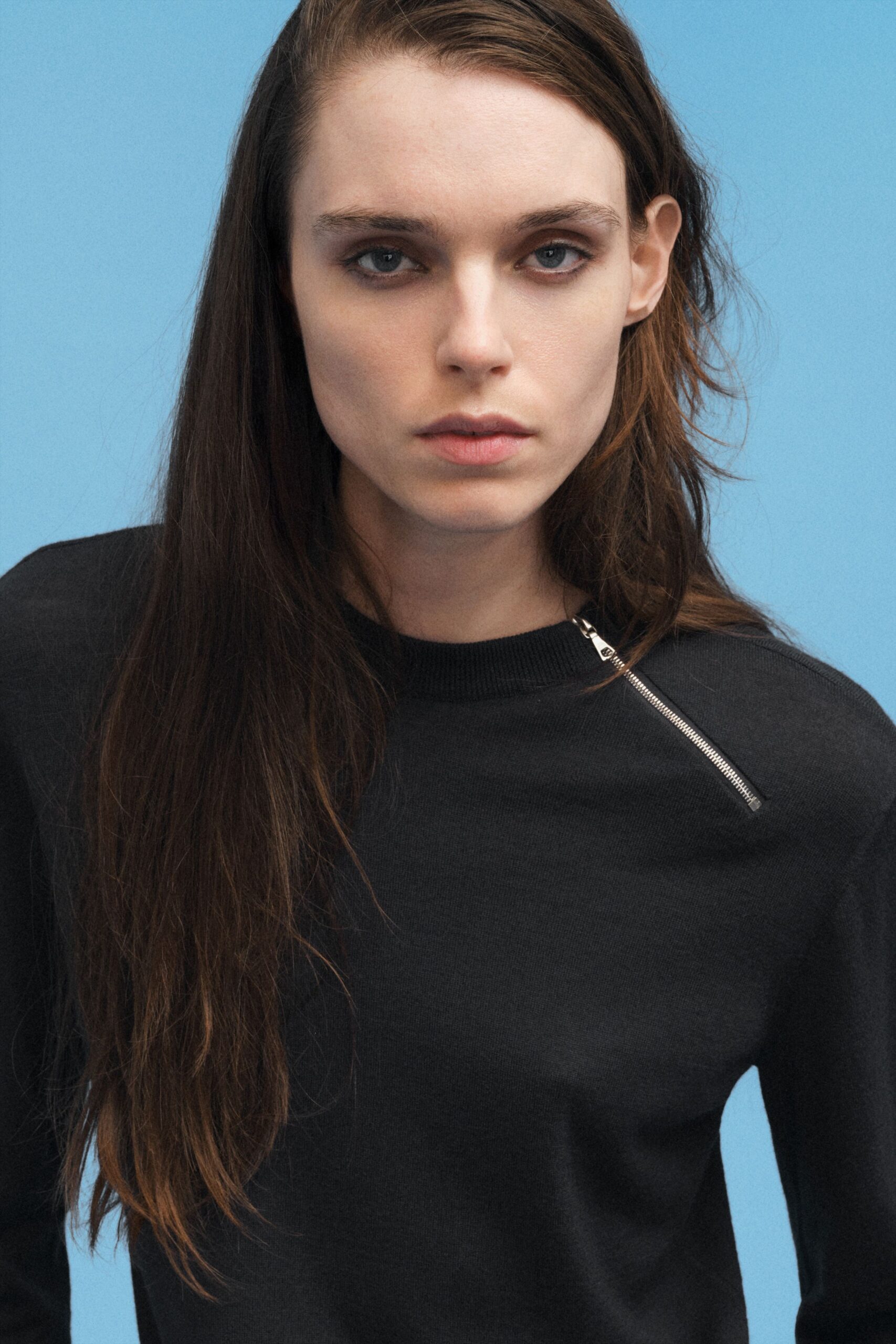 fitted black cotton sweater