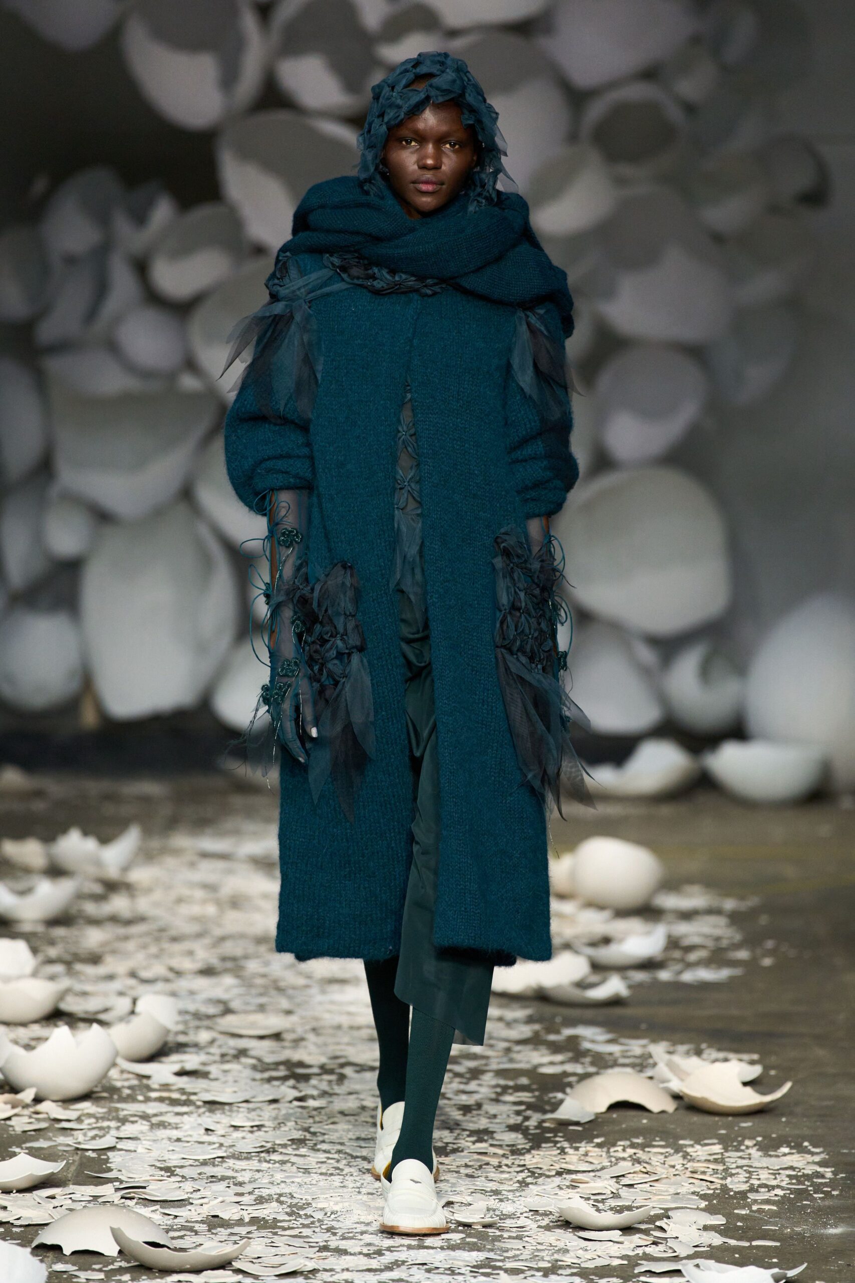 teal wool long-sleeve collared relaxed layered coat