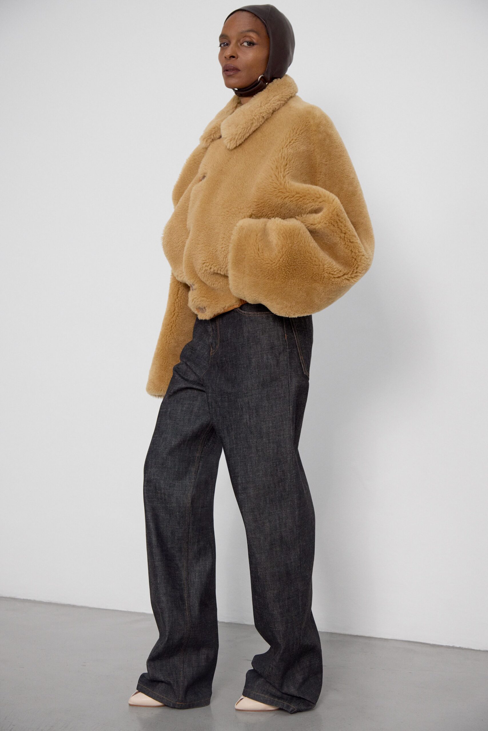 brown faux-fur long-sleeve collared oversized jacket