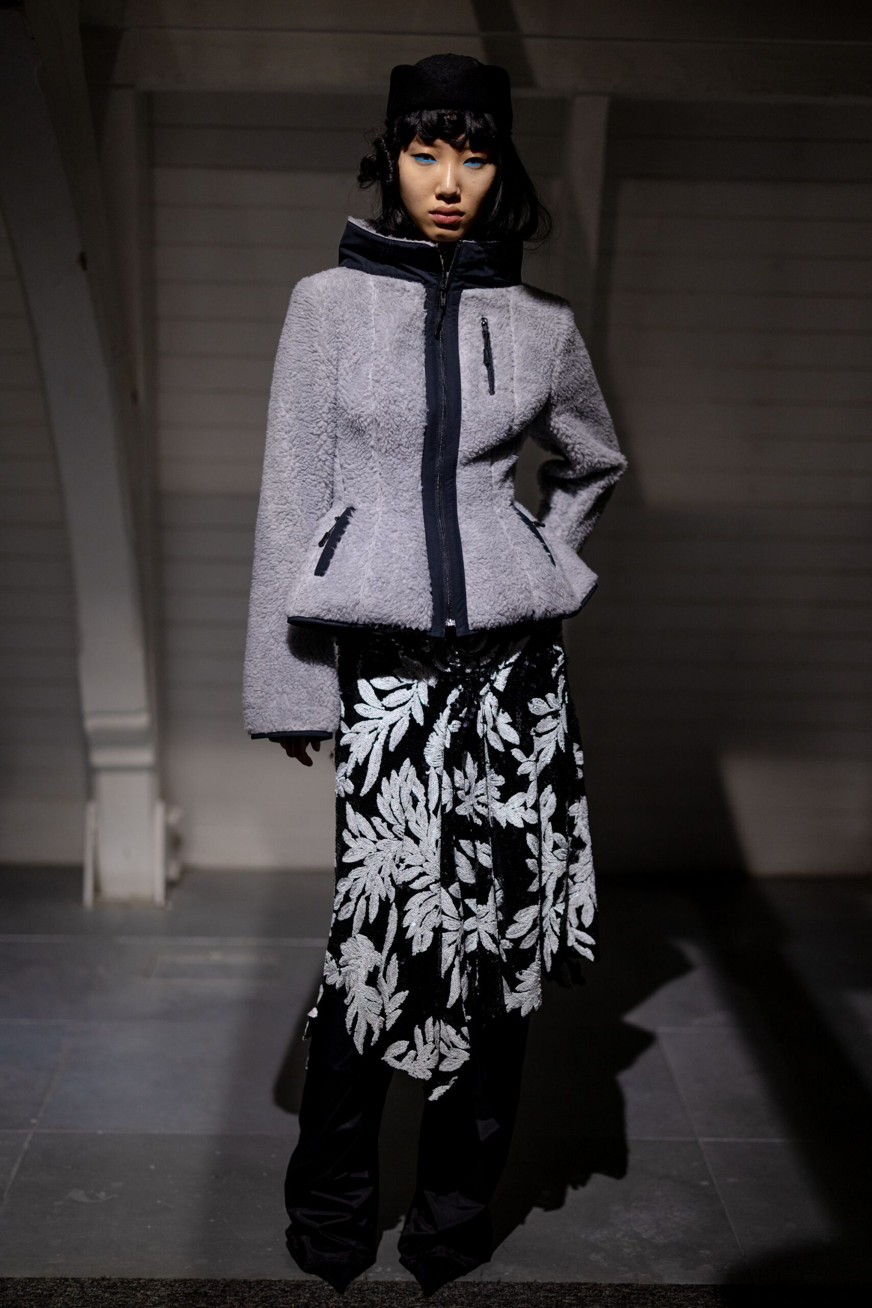gray faux-fur long-sleeve hooded relaxed zippered jacket