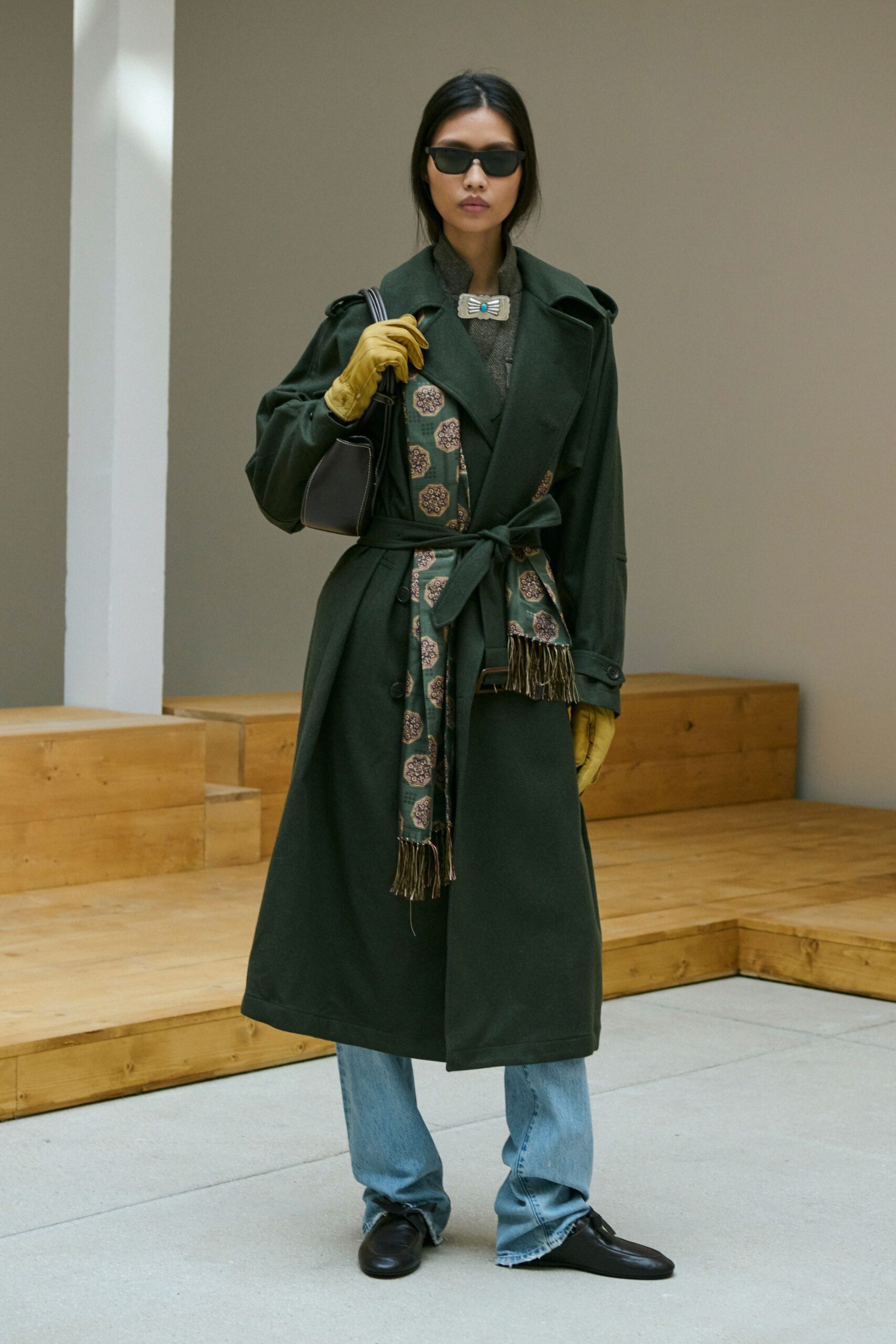green wool long-sleeve collared relaxed belted embroidered coat