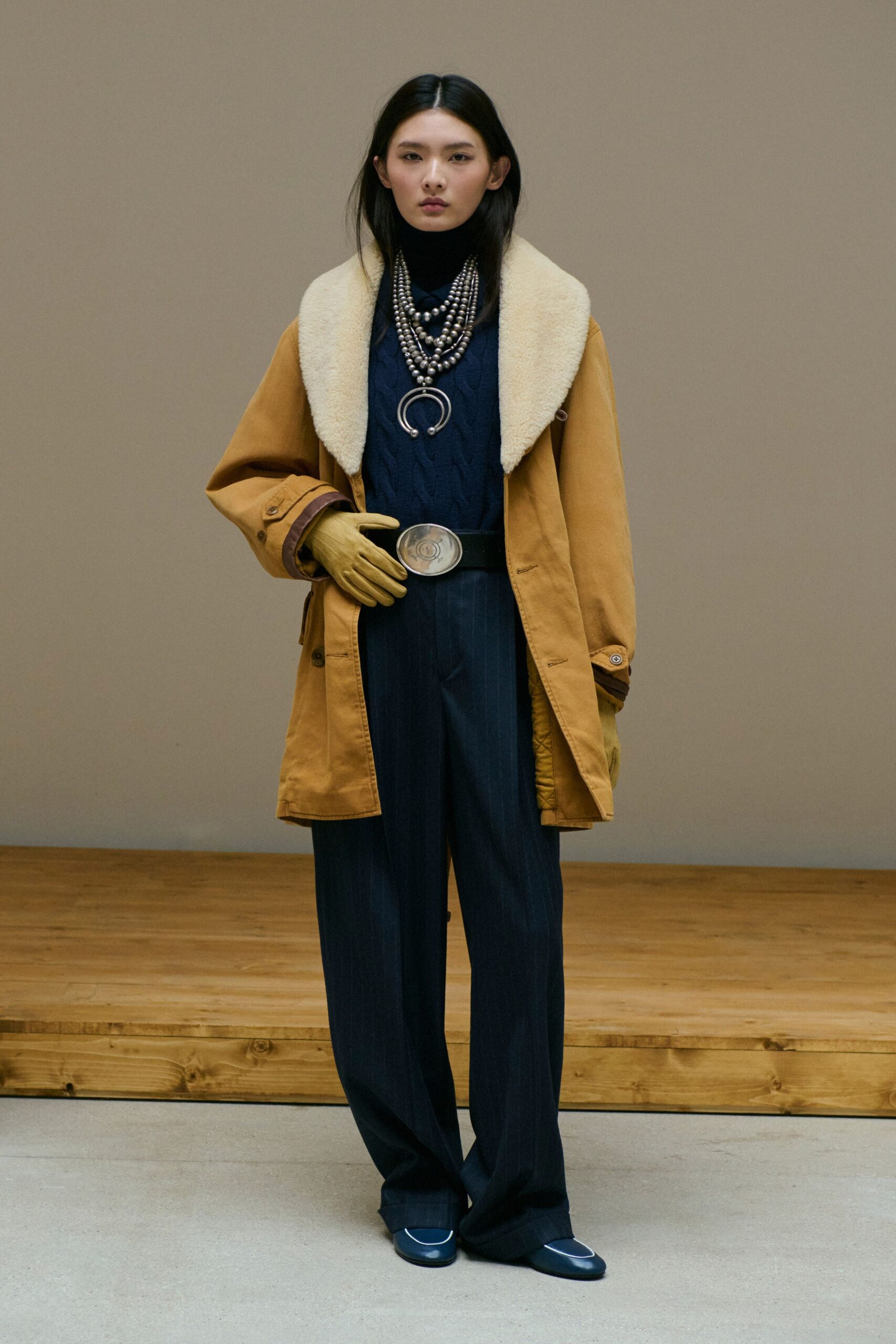 brown cotton long-sleeve collared relaxed buttoned jacket