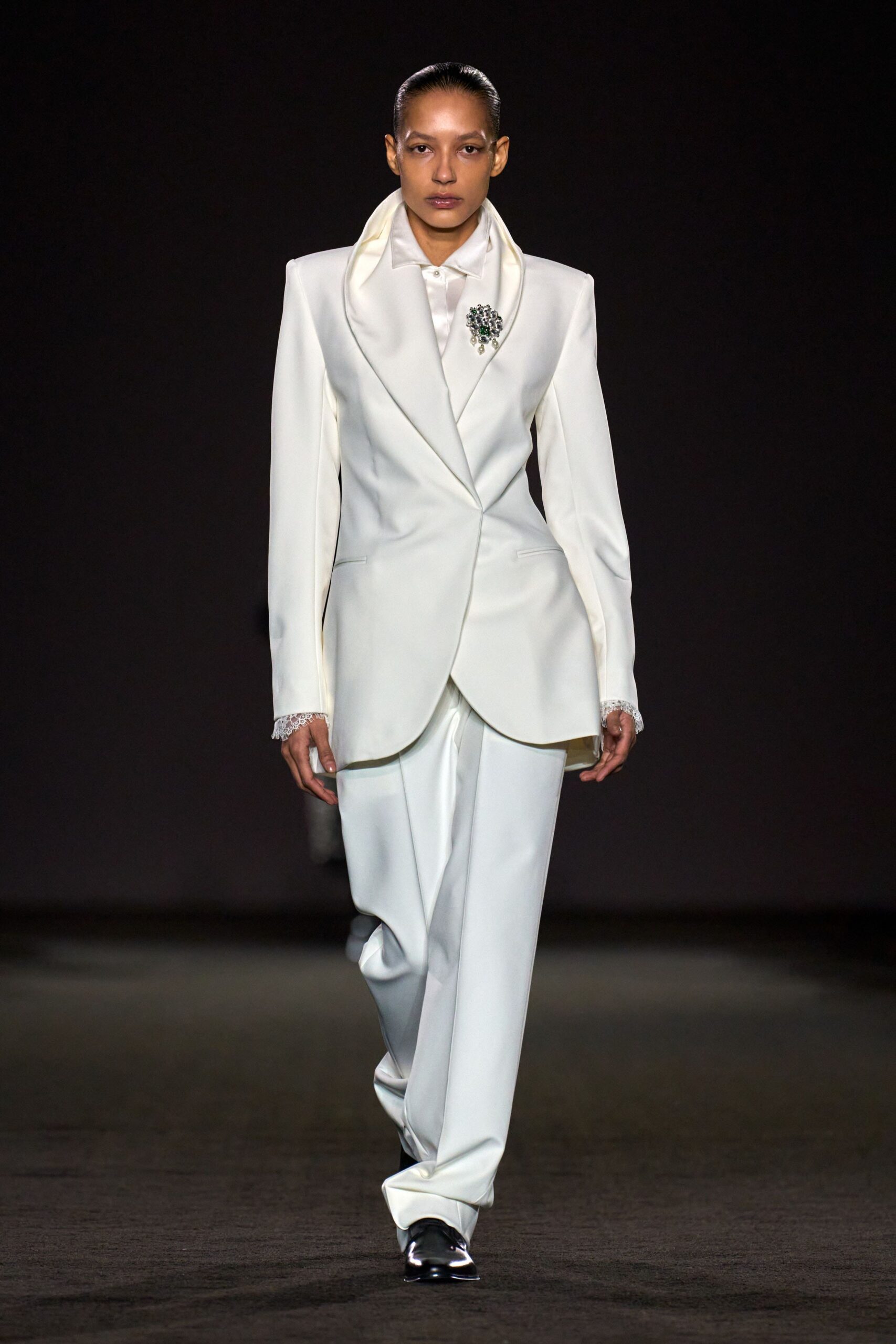 white silk long-sleeve collared tailored buttoned suit