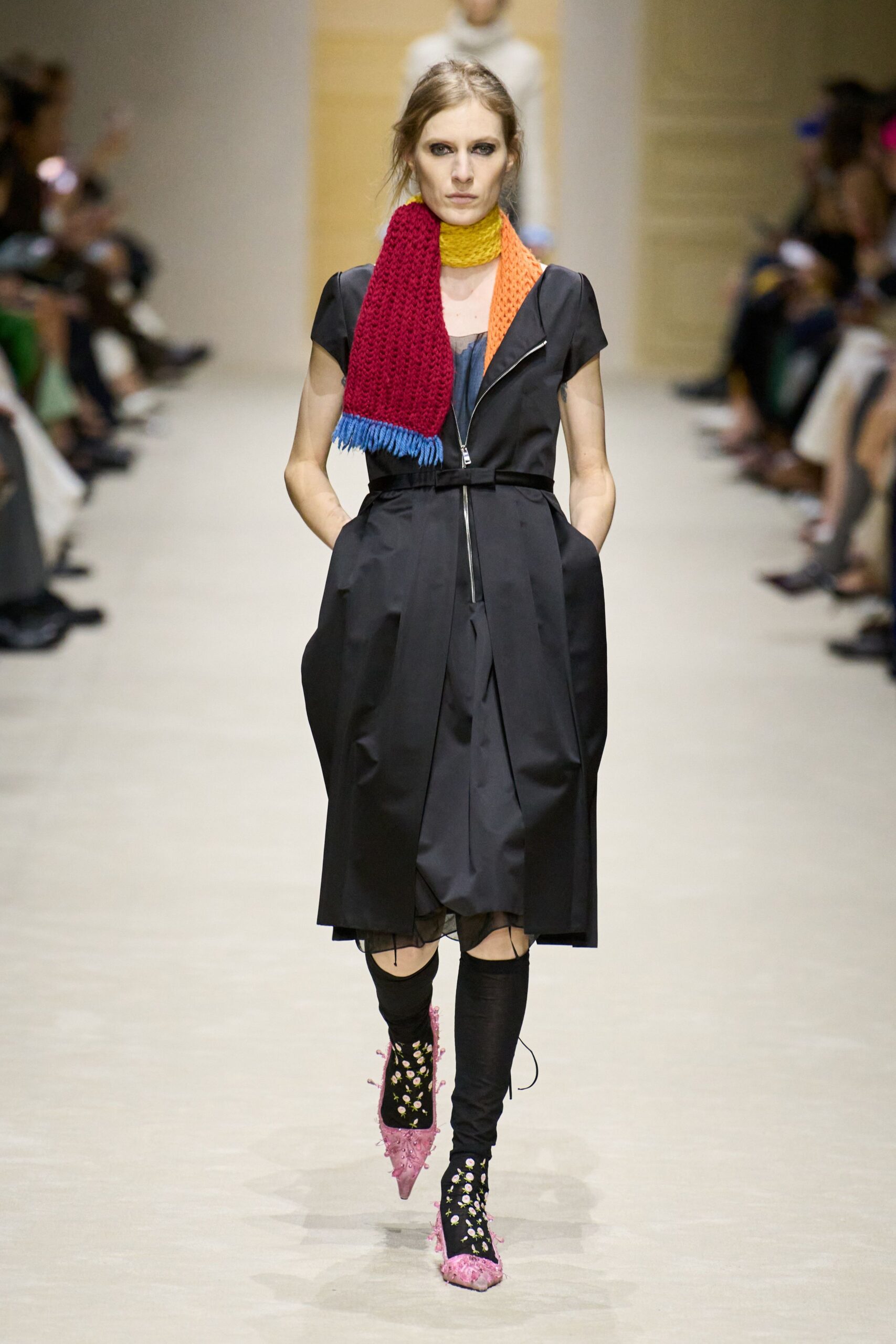 red wool relaxed fringed scarf