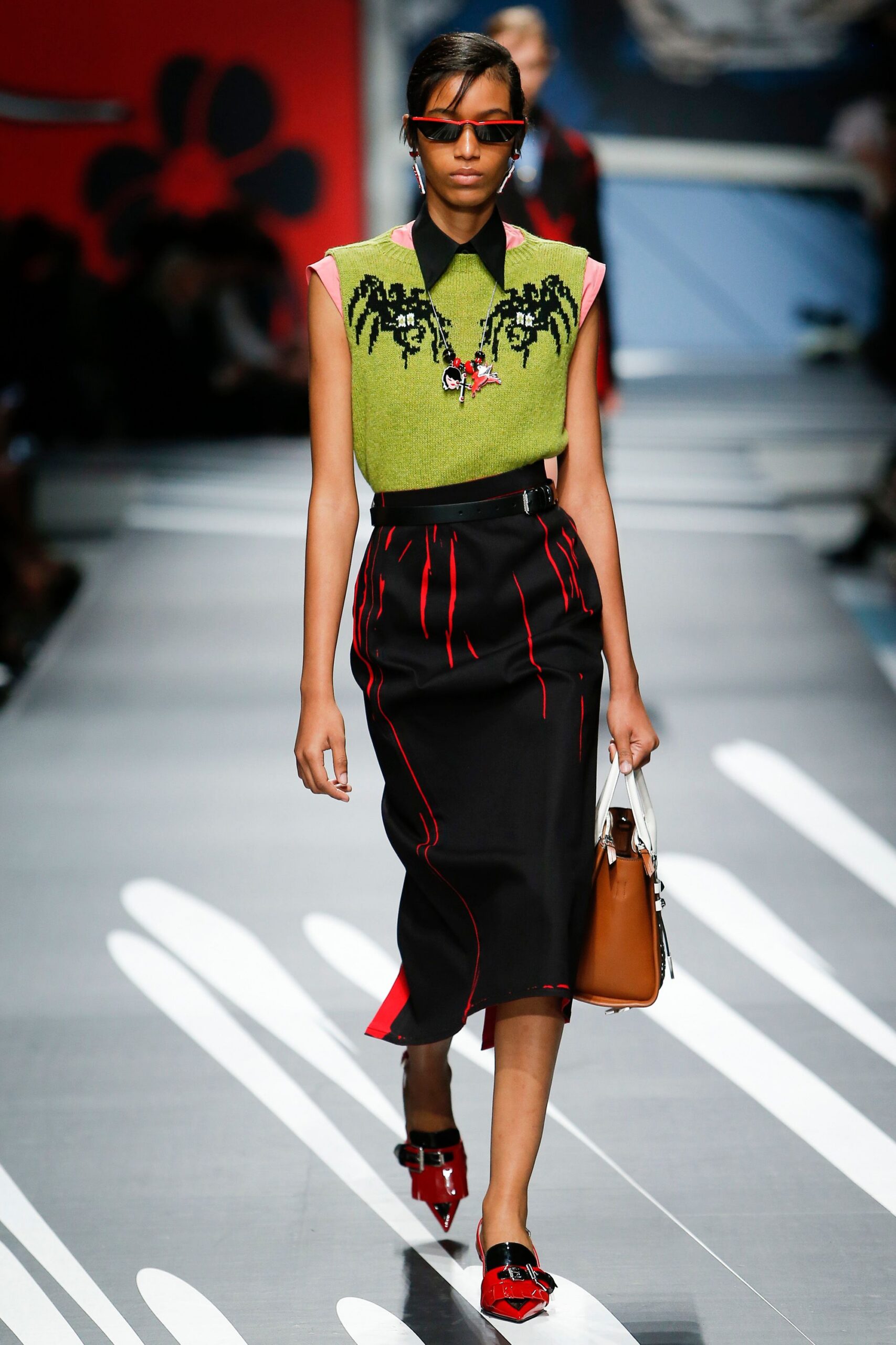 Prada Spring 2018 Ready-to-Wear Look 11