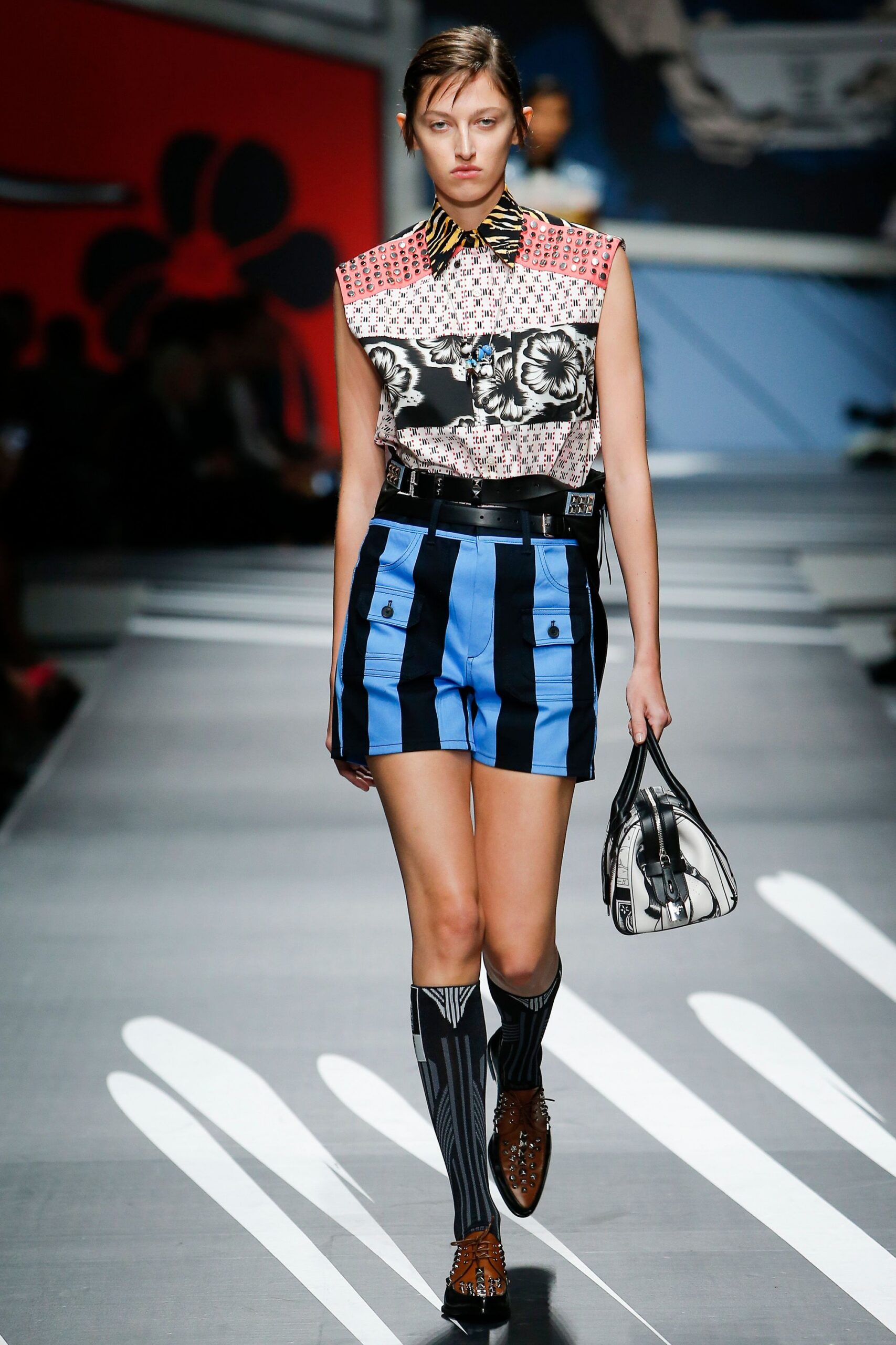 Prada Spring 2018 Ready-to-Wear Look 23
