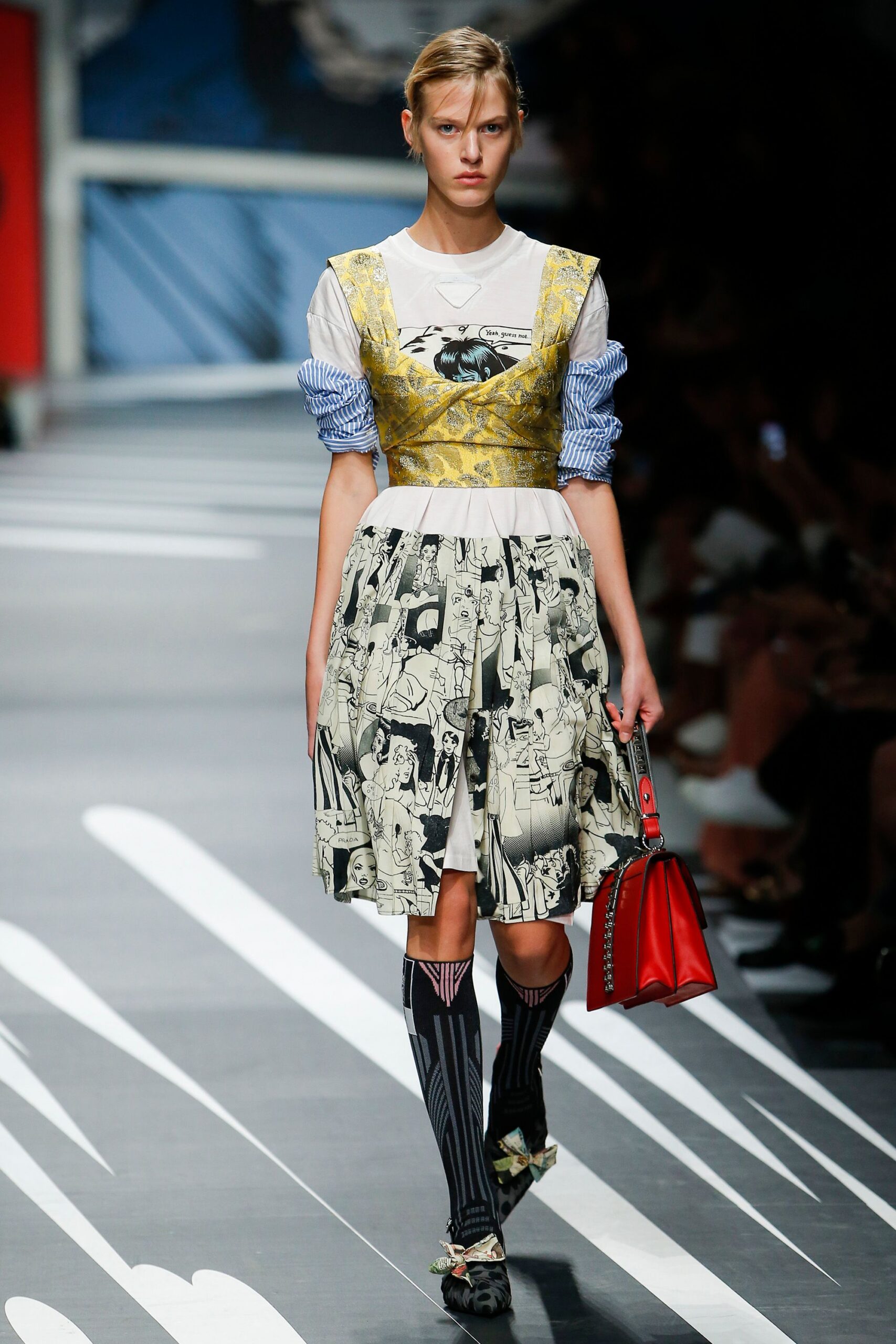 Prada Spring 2018 Ready-to-Wear Look 39