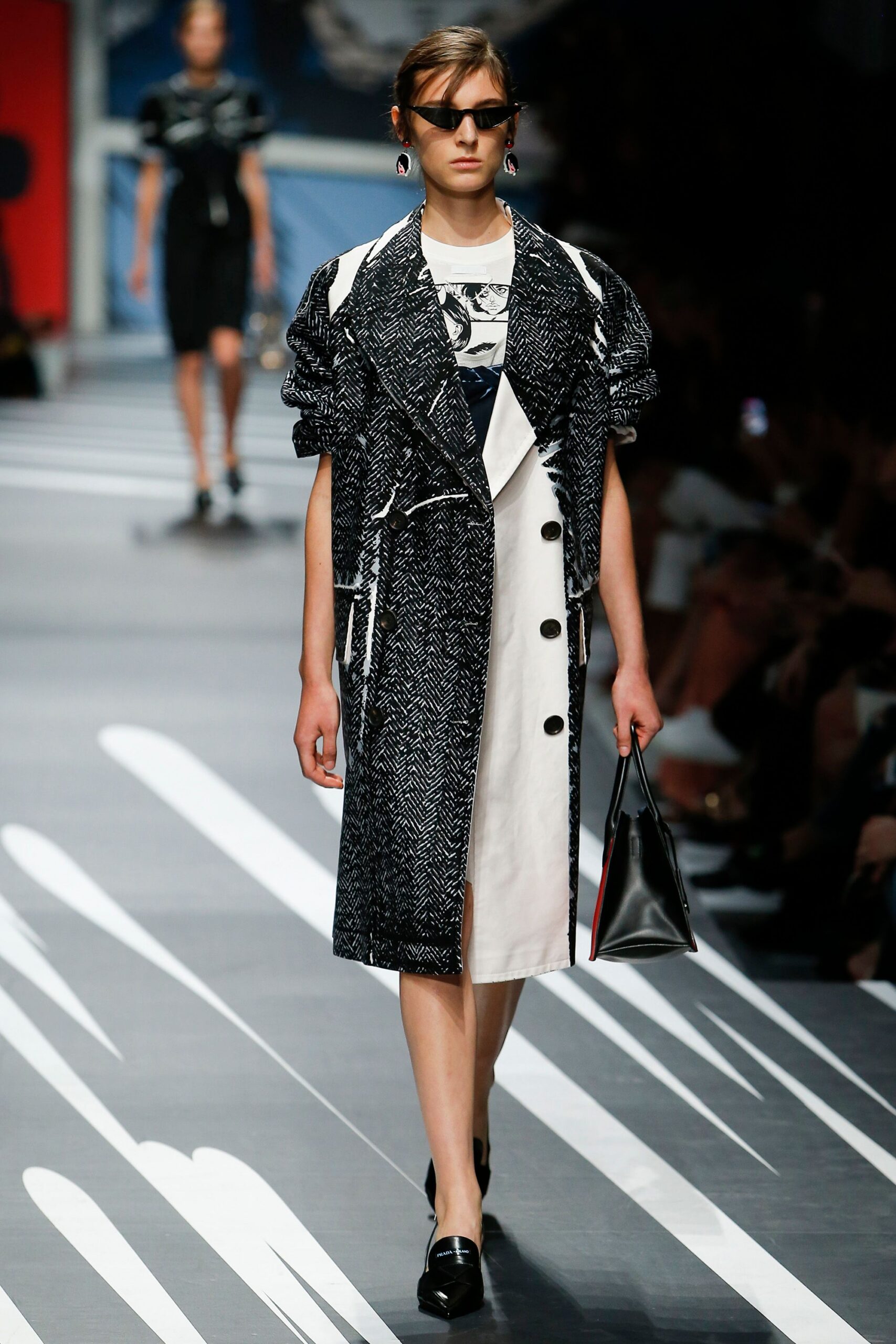 Prada Spring 2018 Ready-to-Wear Look 44