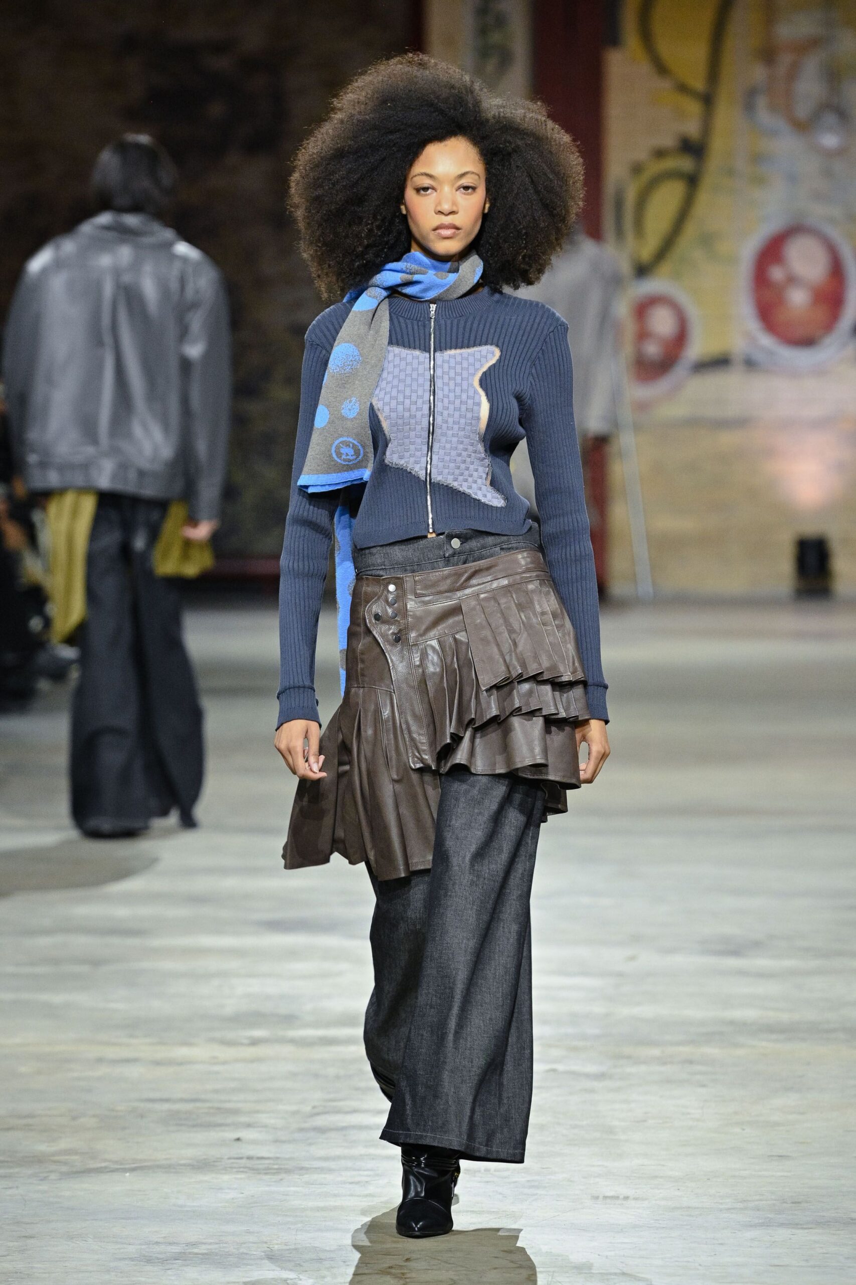 brown leather relaxed pleated skirt