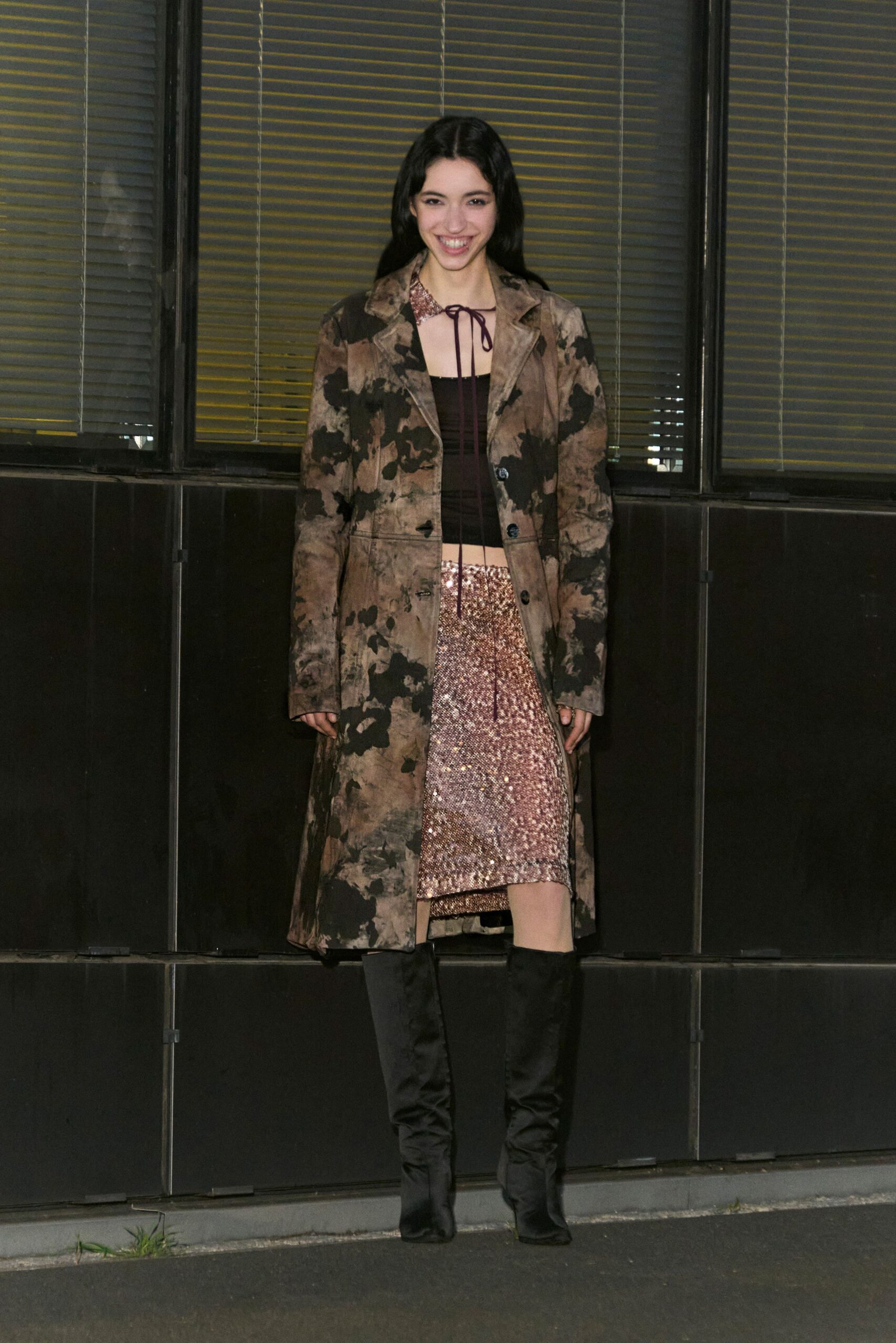 brown cotton long-sleeve collared relaxed printed coat