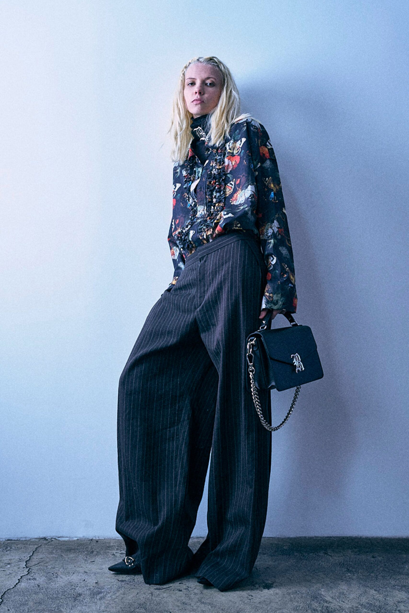 black silk long-sleeve collared relaxed ruffled printed shirt