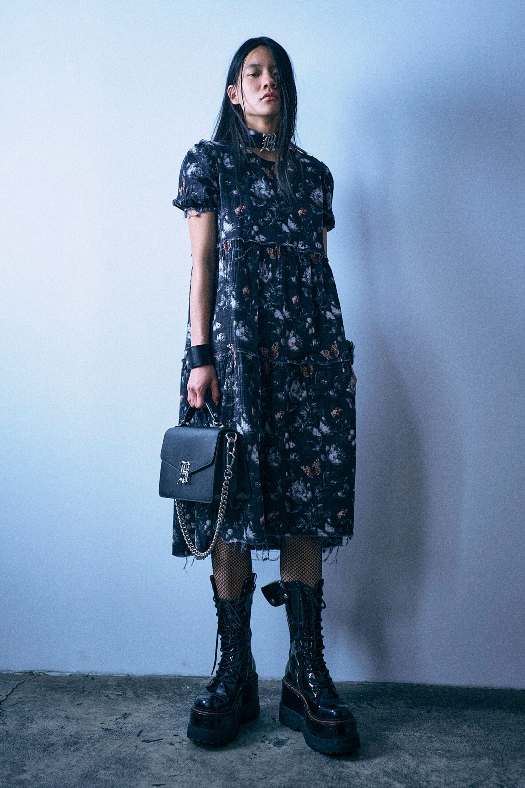 black cotton short-sleeve v-neck relaxed floral tiered dress