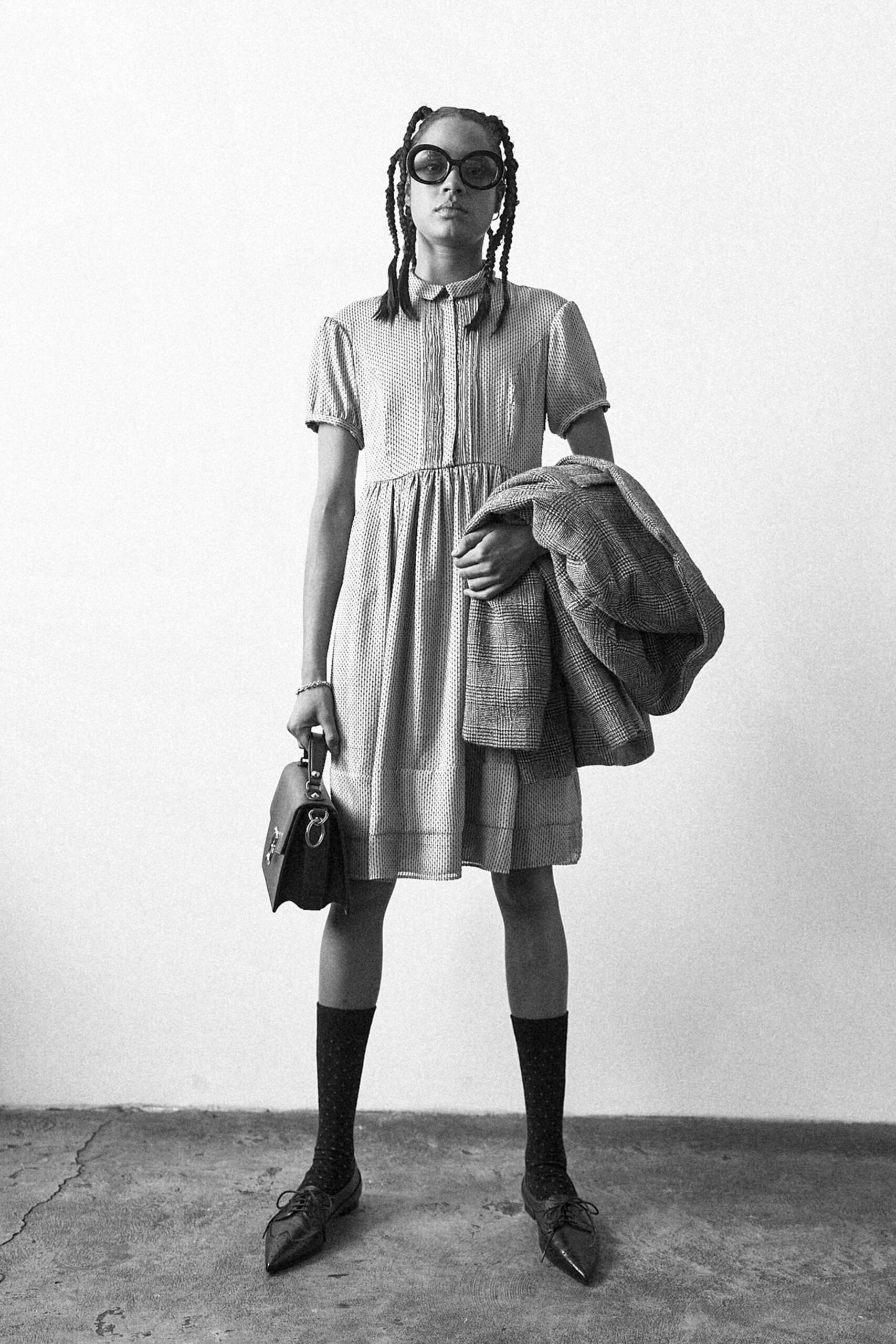 gray wool long-sleeve relaxed buttoned coat