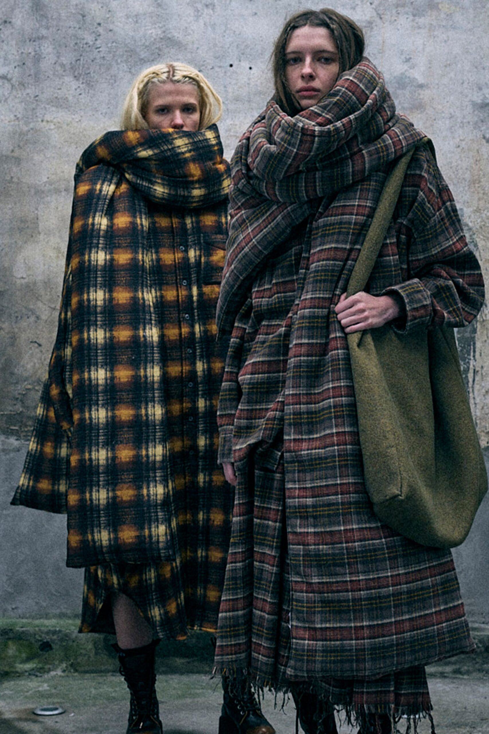brown wool long-sleeve relaxed checked maxi coat
