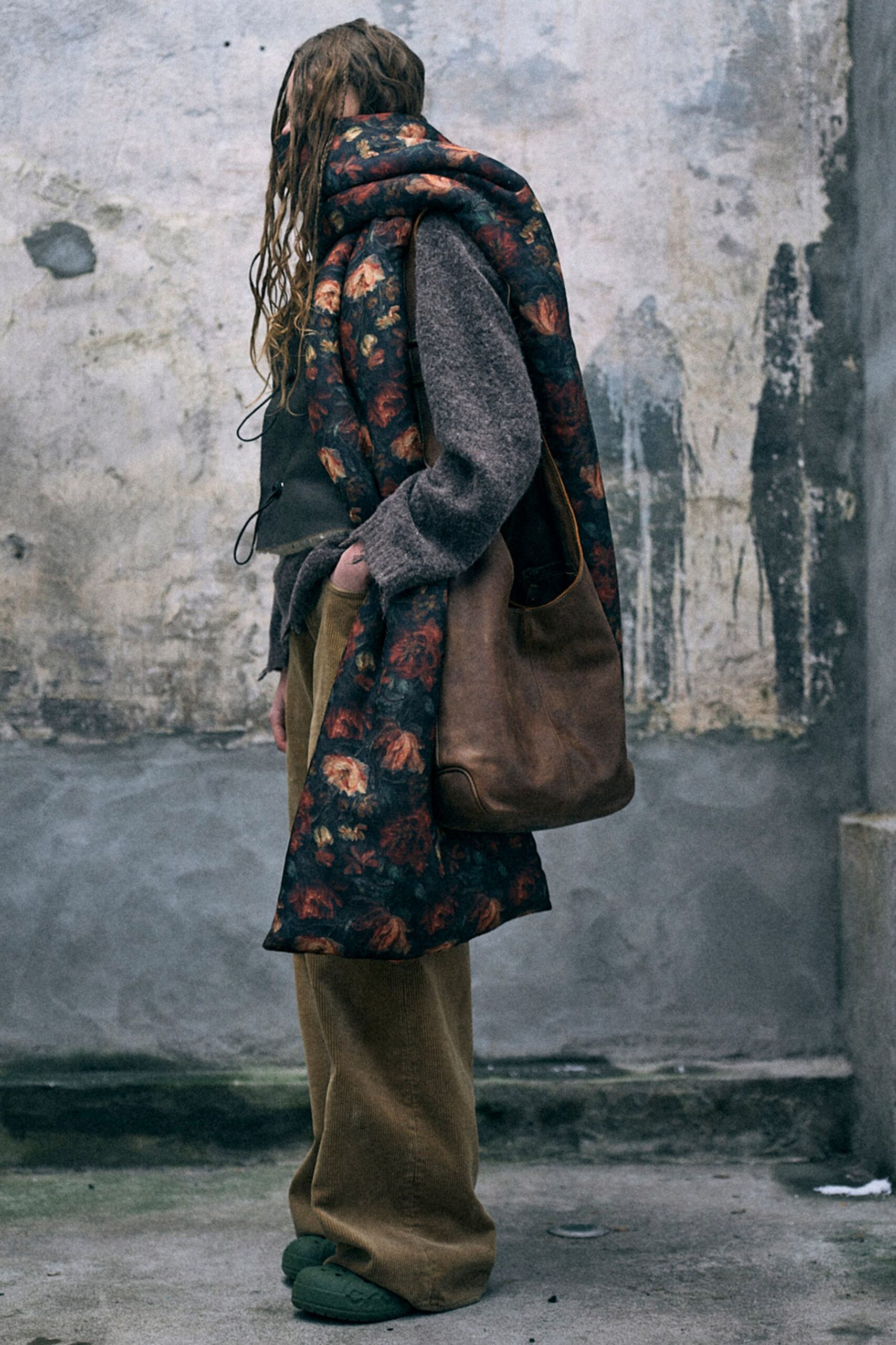 gray wool relaxed sweater with multi scarf