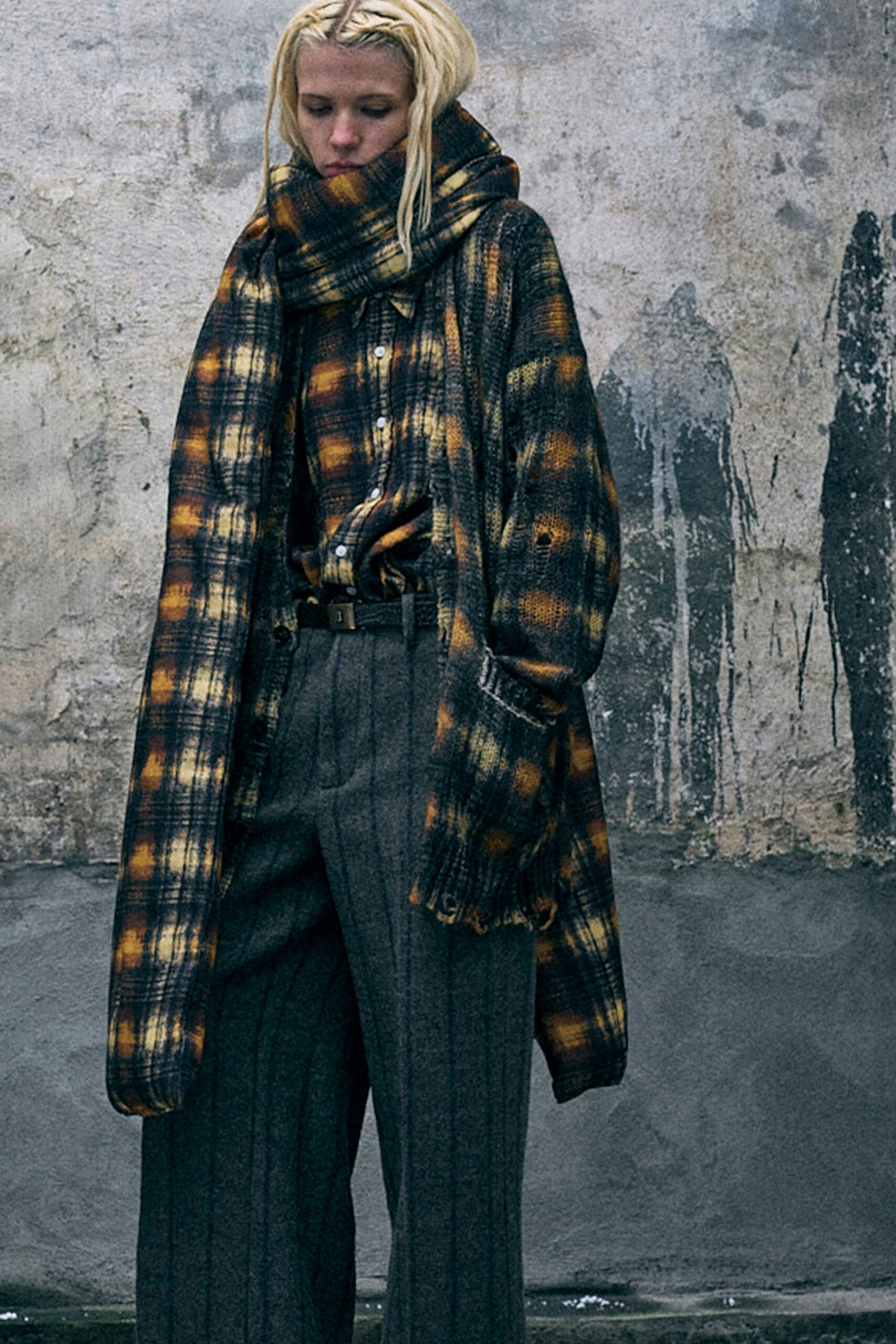 brown wool long-sleeve oversized checked coat