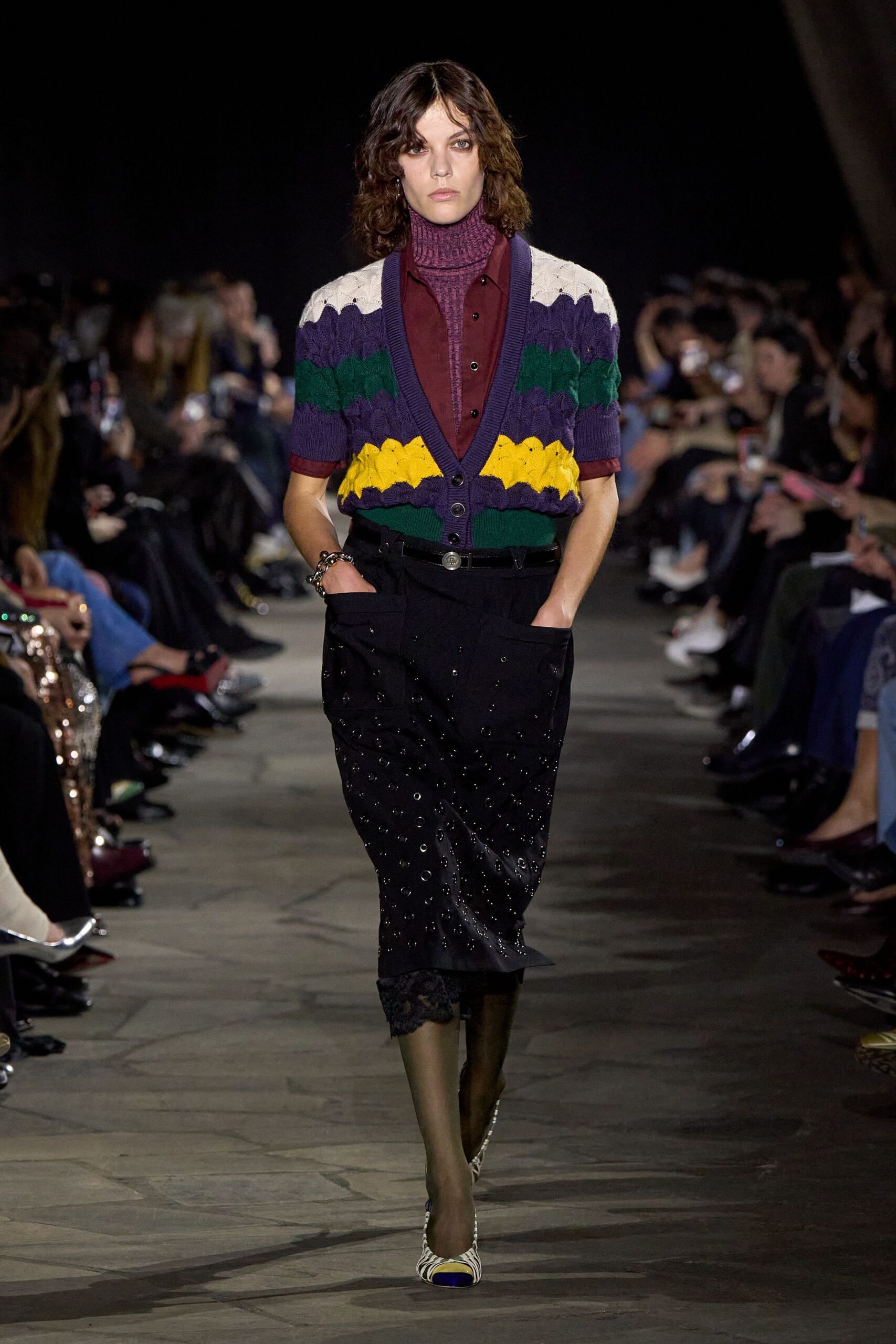 purple cotton long-sleeve collared fitted color-blocked sweater