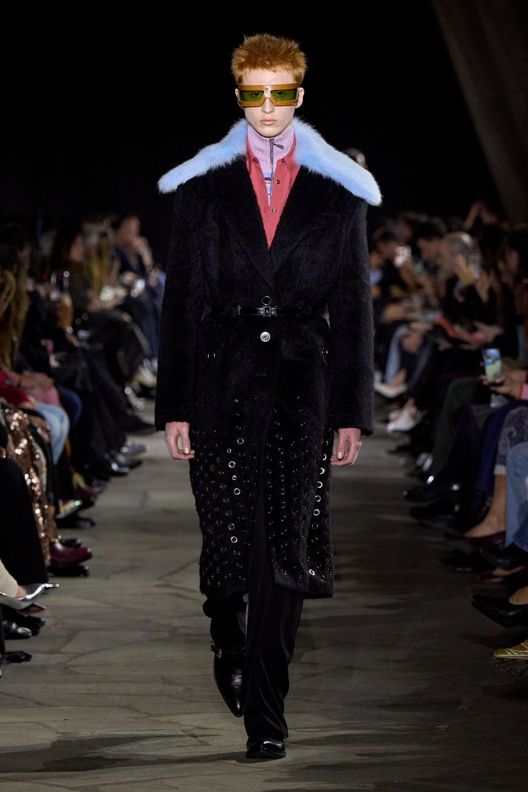 black fur long-sleeve collared fitted zippered pockets coat