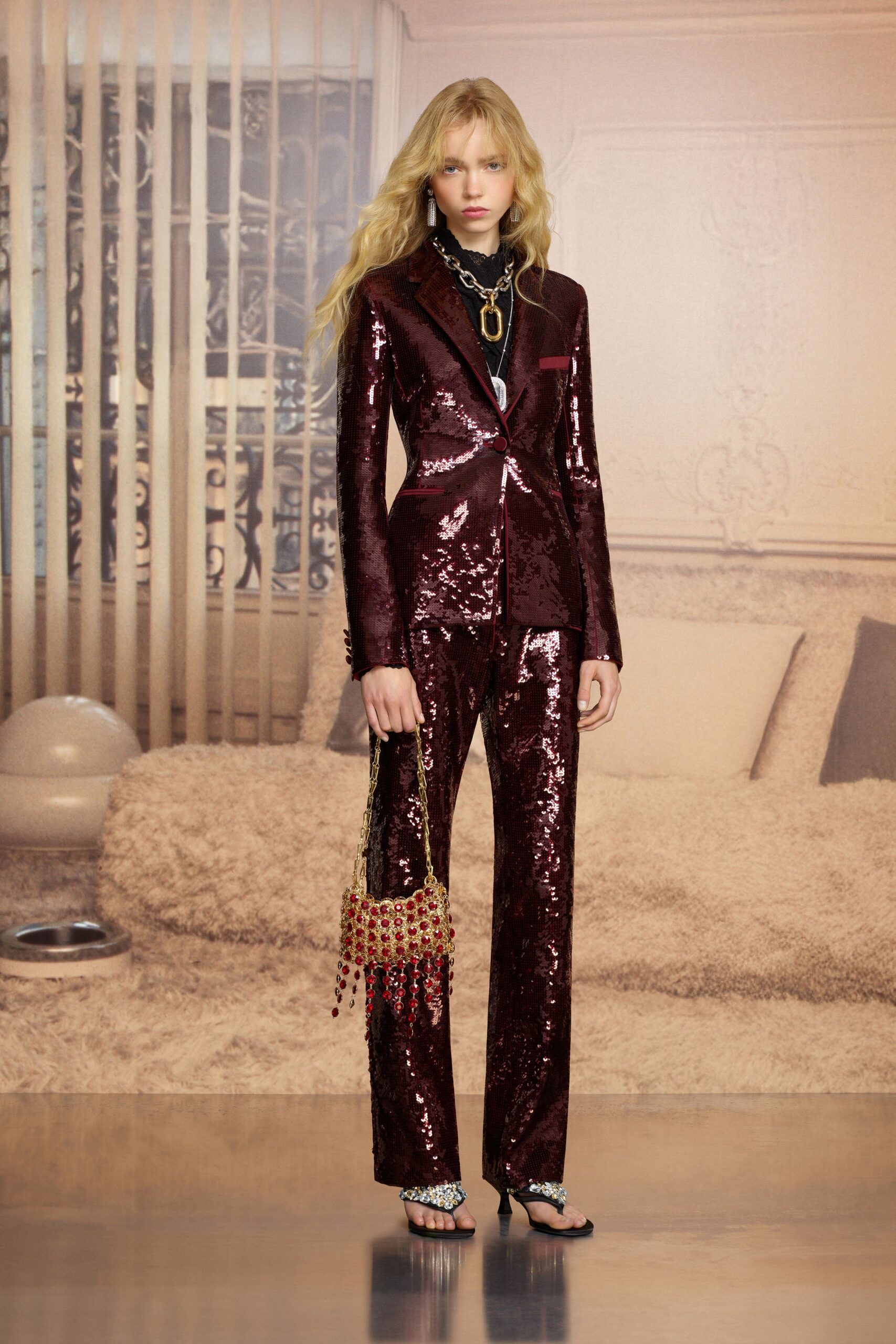 maroon sequin long-sleeve collared fitted buttoned shiny suit